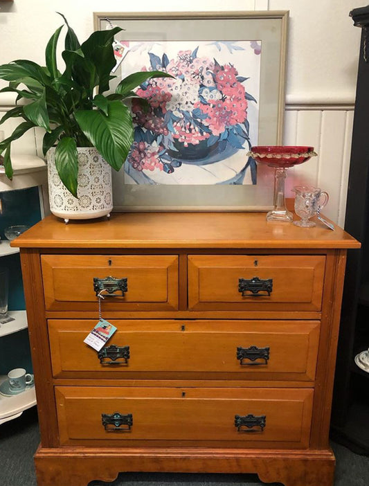 How to choose quality vintage furniture