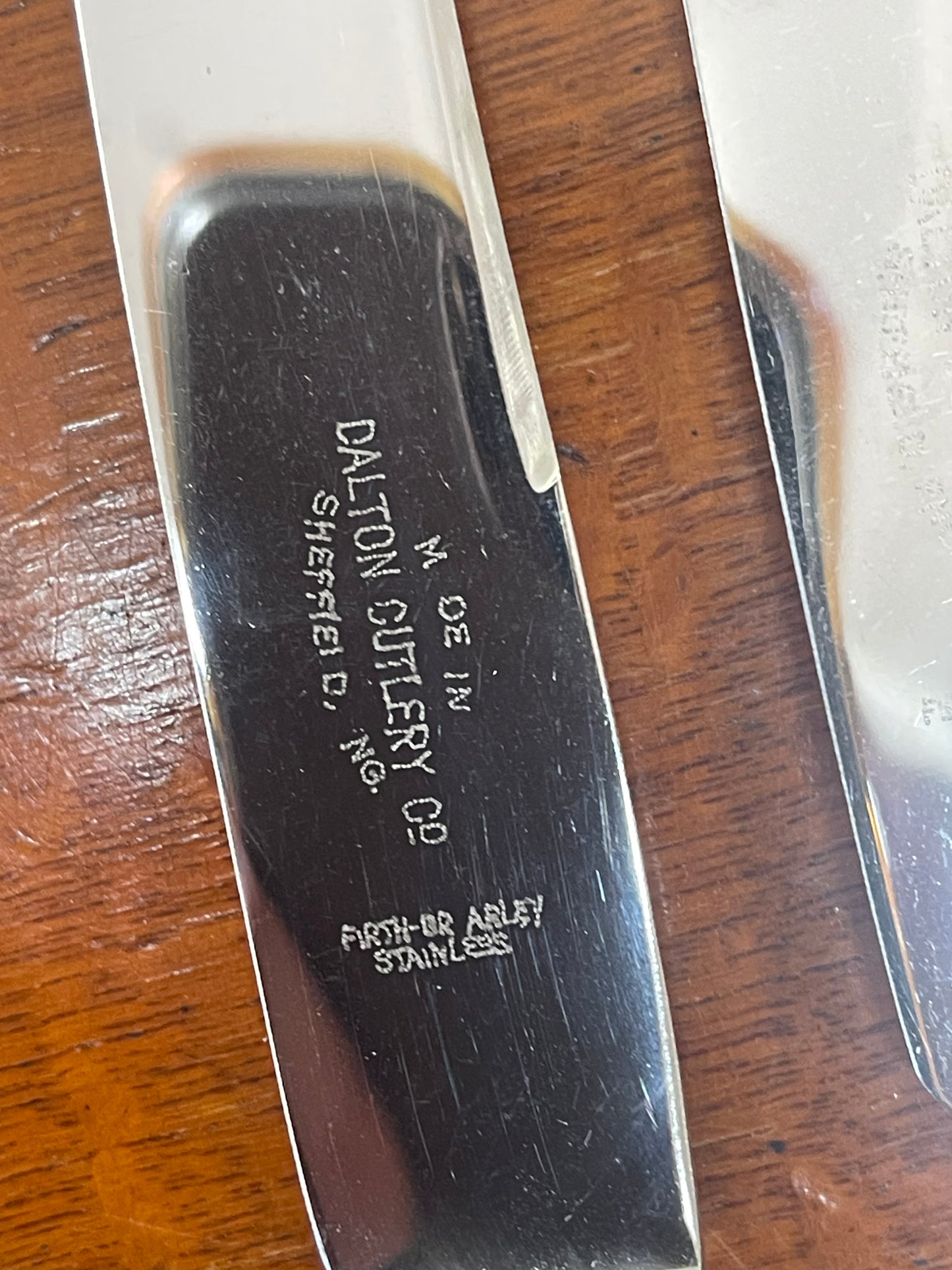 Vintage xylonite bone handled knives in box