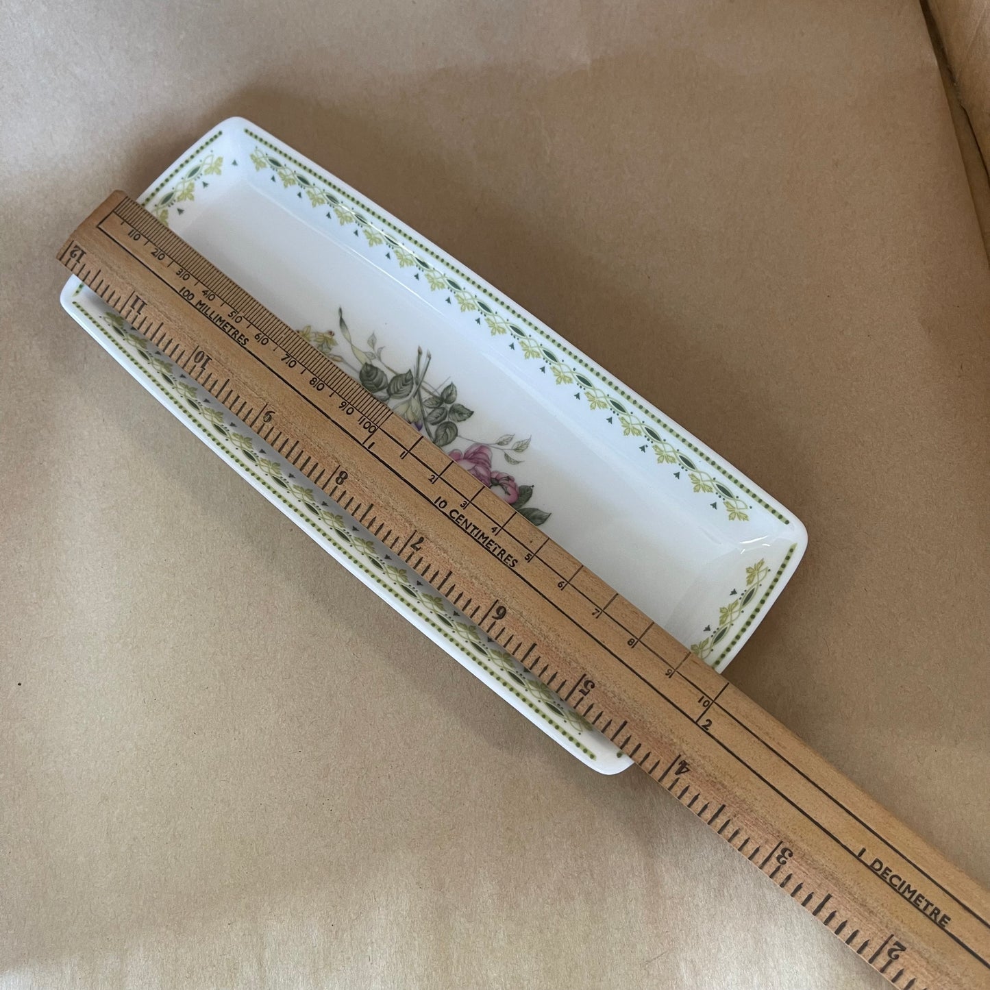 1990 Royal Doulton Bone China Rectangular Tray - Camilla H5185