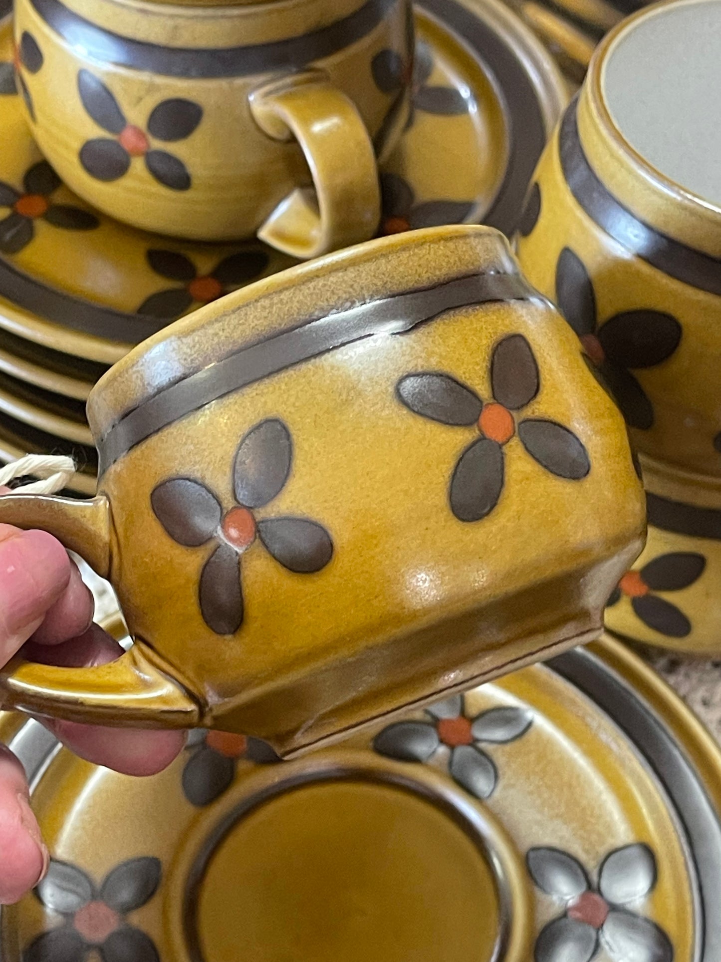 Vintage Noritake “Flower Time” Stoneware Cup & Saucer Set – 1970s Japan (Set of Six)
