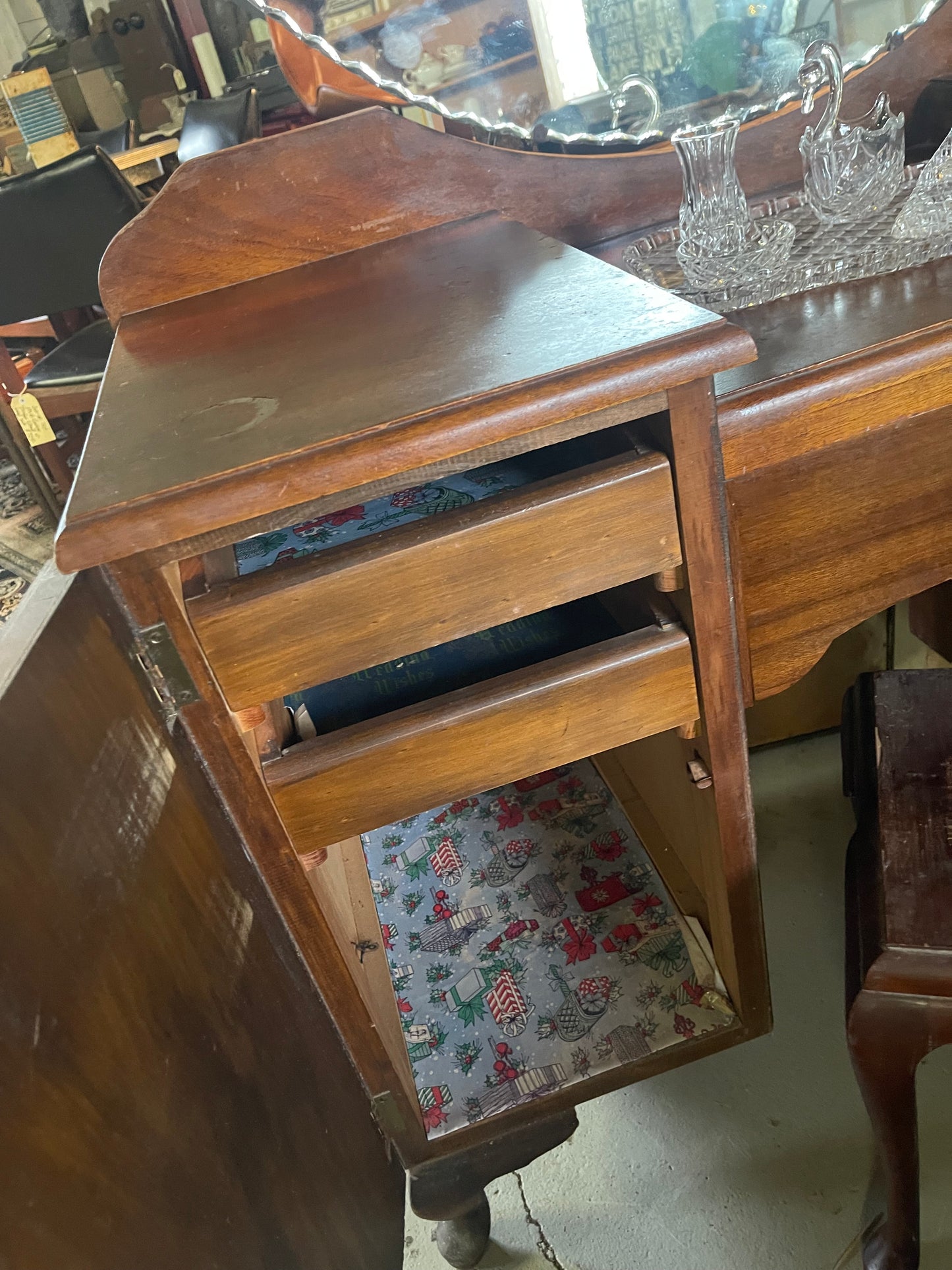 Art Deco Waterfall Bedroom Suite – c.1935–1945