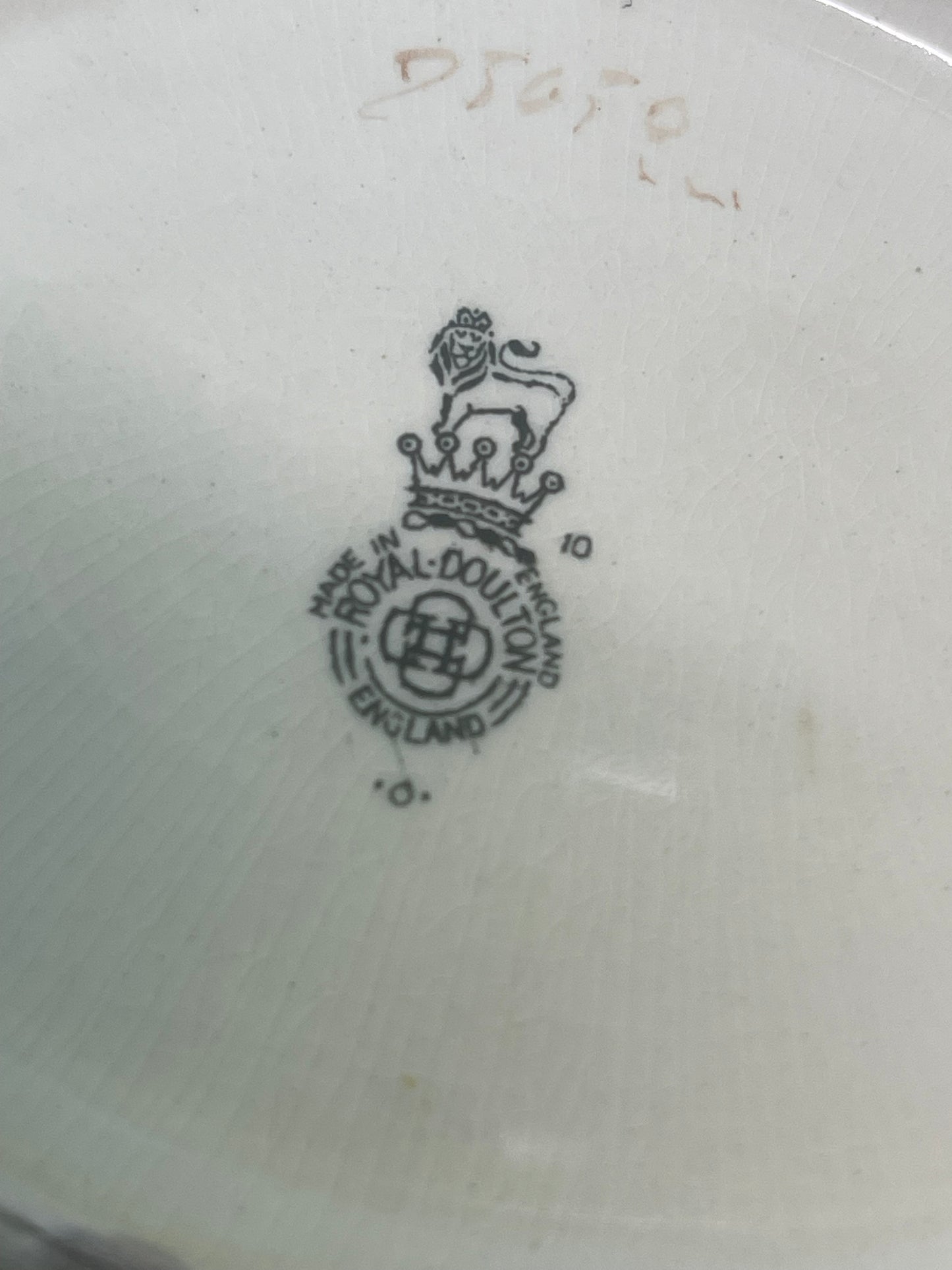Royal Doulton Coaching Scene Dish – England