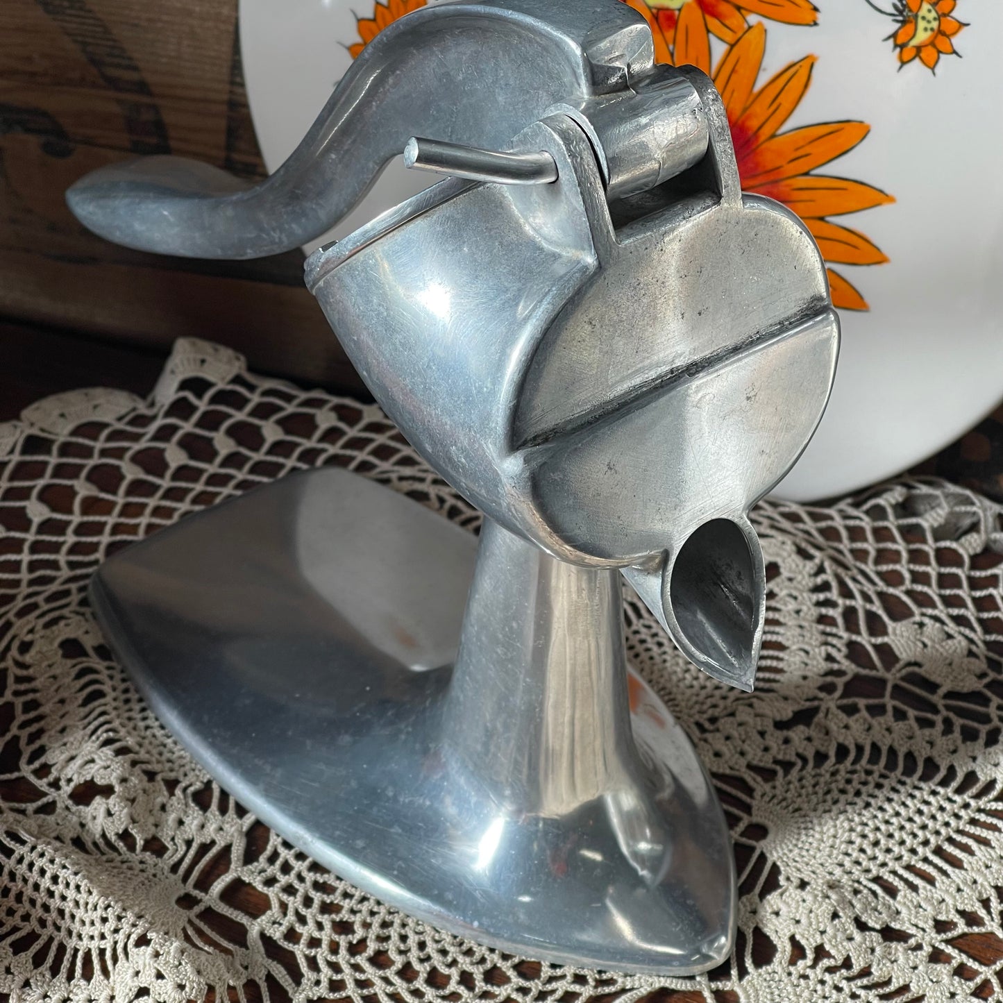 Vintage “Standard” Cast Aluminium Juicer – Made in West Germany