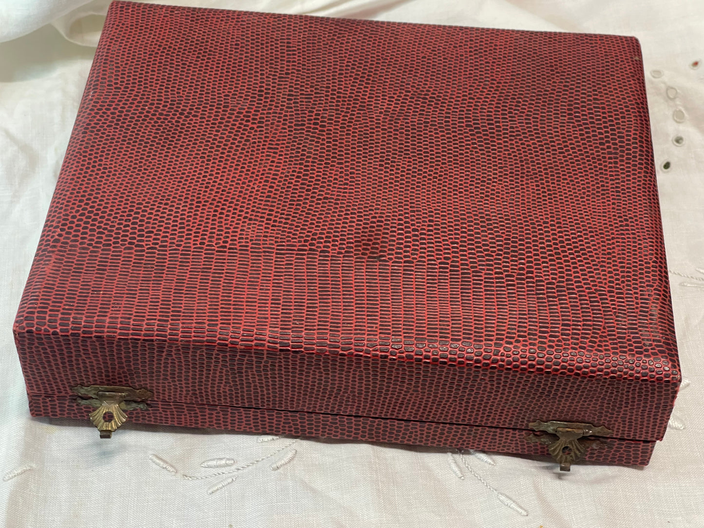 Walker & Hall “Silveride” Silver Plate Spoon Set in Presentation Box (c.1920s)