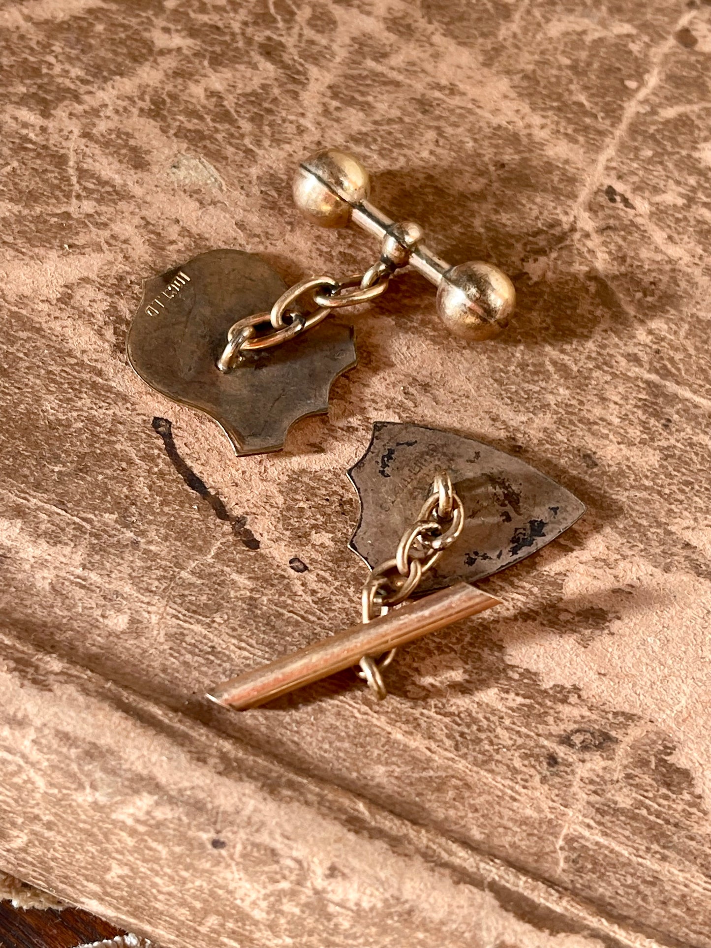 c.1900 Edwardian “Married Pair” 9ct Gold Shield Cufflinks