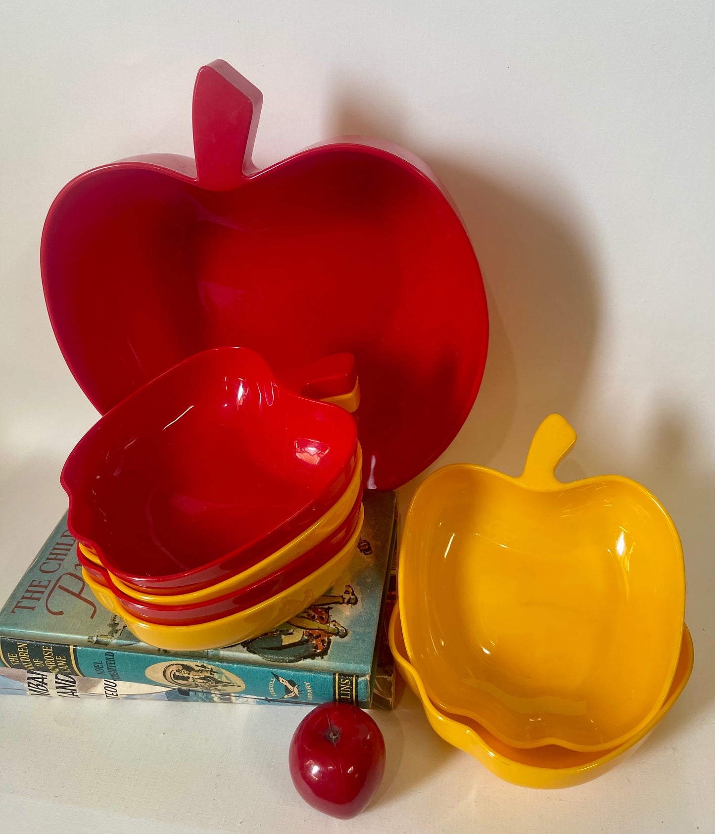 Vintage plastic Luran BASF Apple Bowls, large bowl with six small bowls