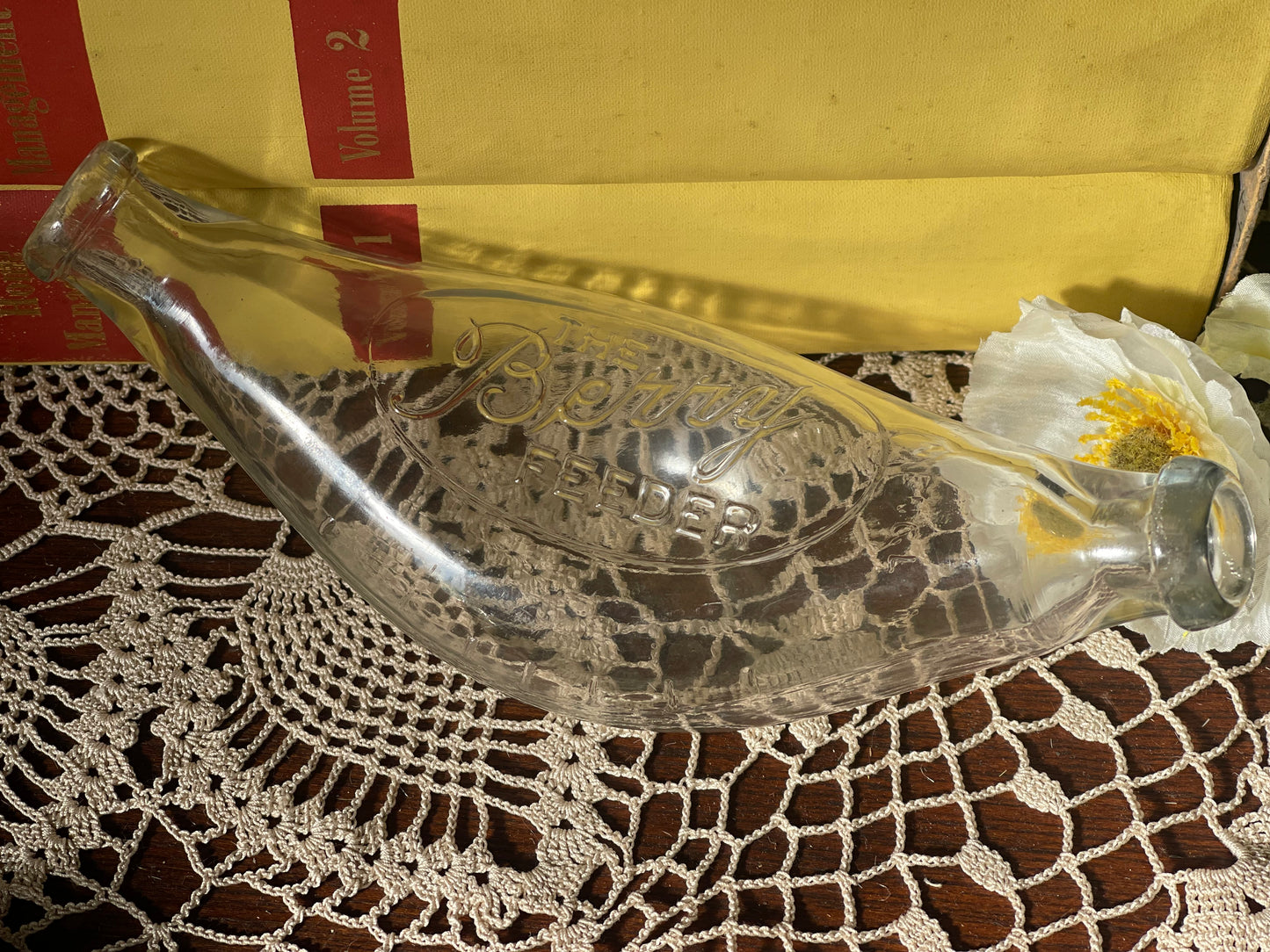 The Berry Feeder – Early Curved Glass Baby Bottle (c.1930s–40s)