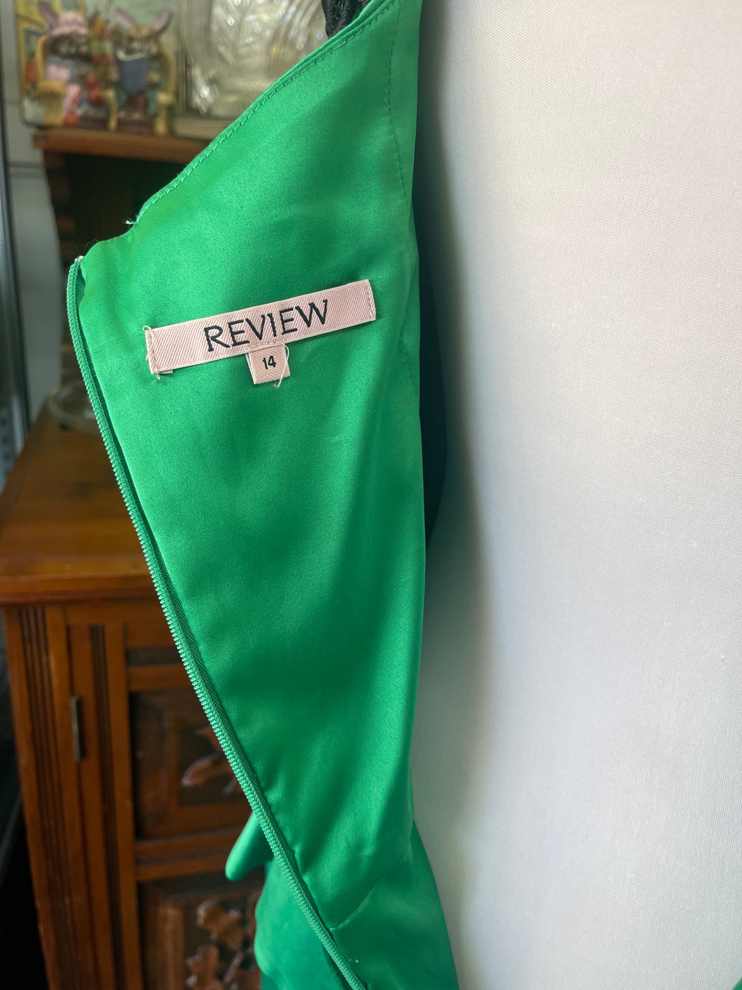 Vintage Review 90s does 40s green dress with black lace Size 14