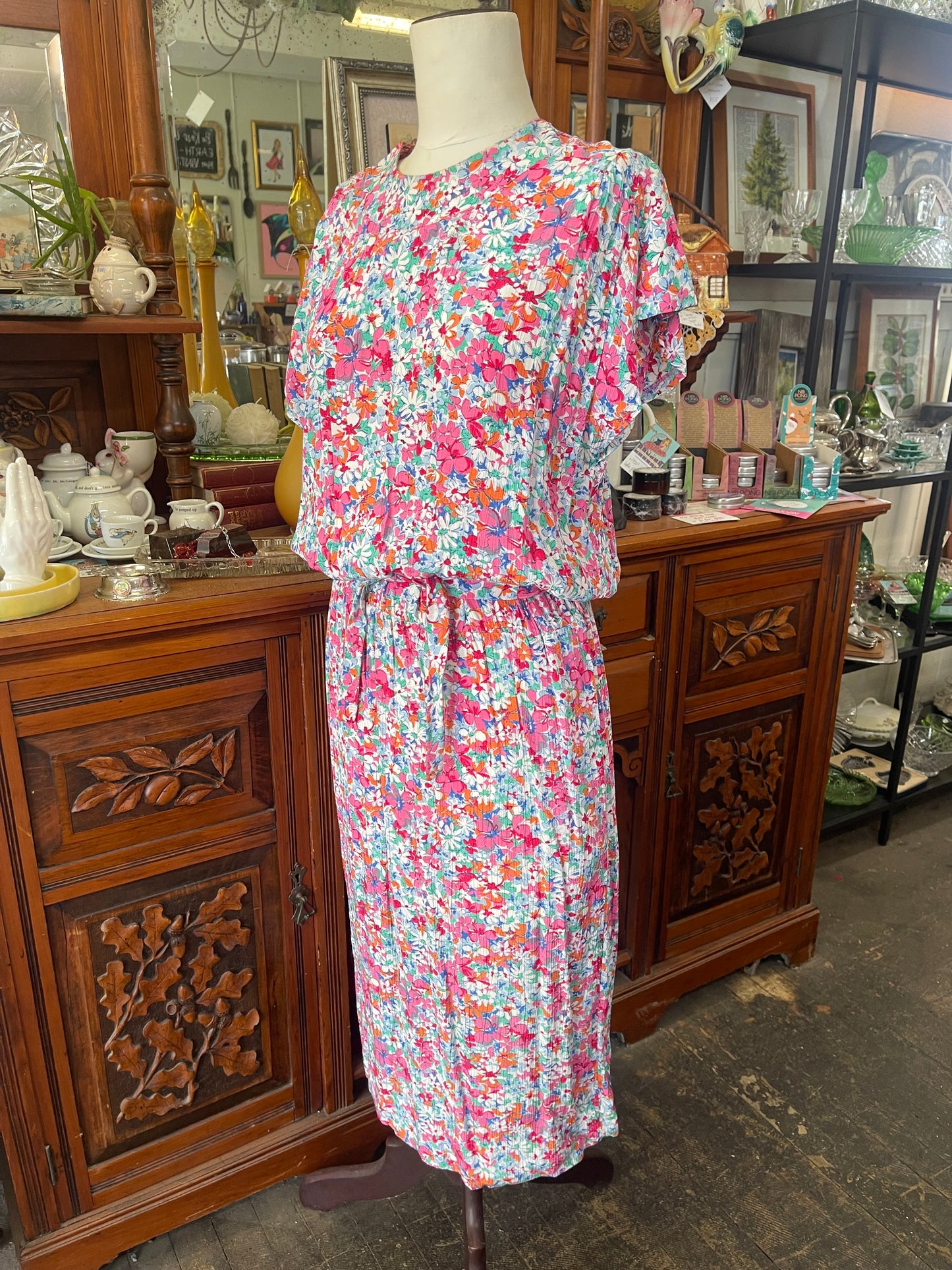 Vintage 80s does 30s silky floral dress by Mark Two, size 10-12