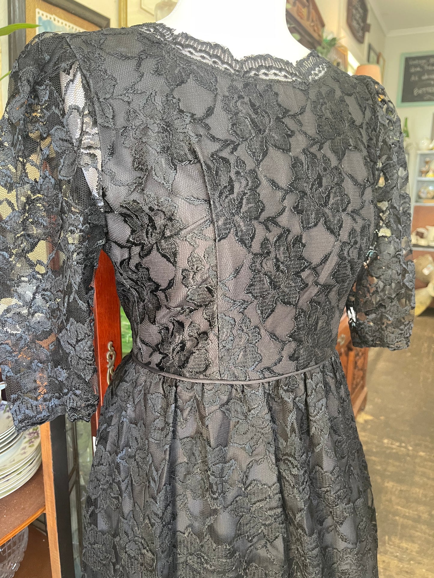 Vintage 1980s black lace cocktail dress size 8 86cm Bust
