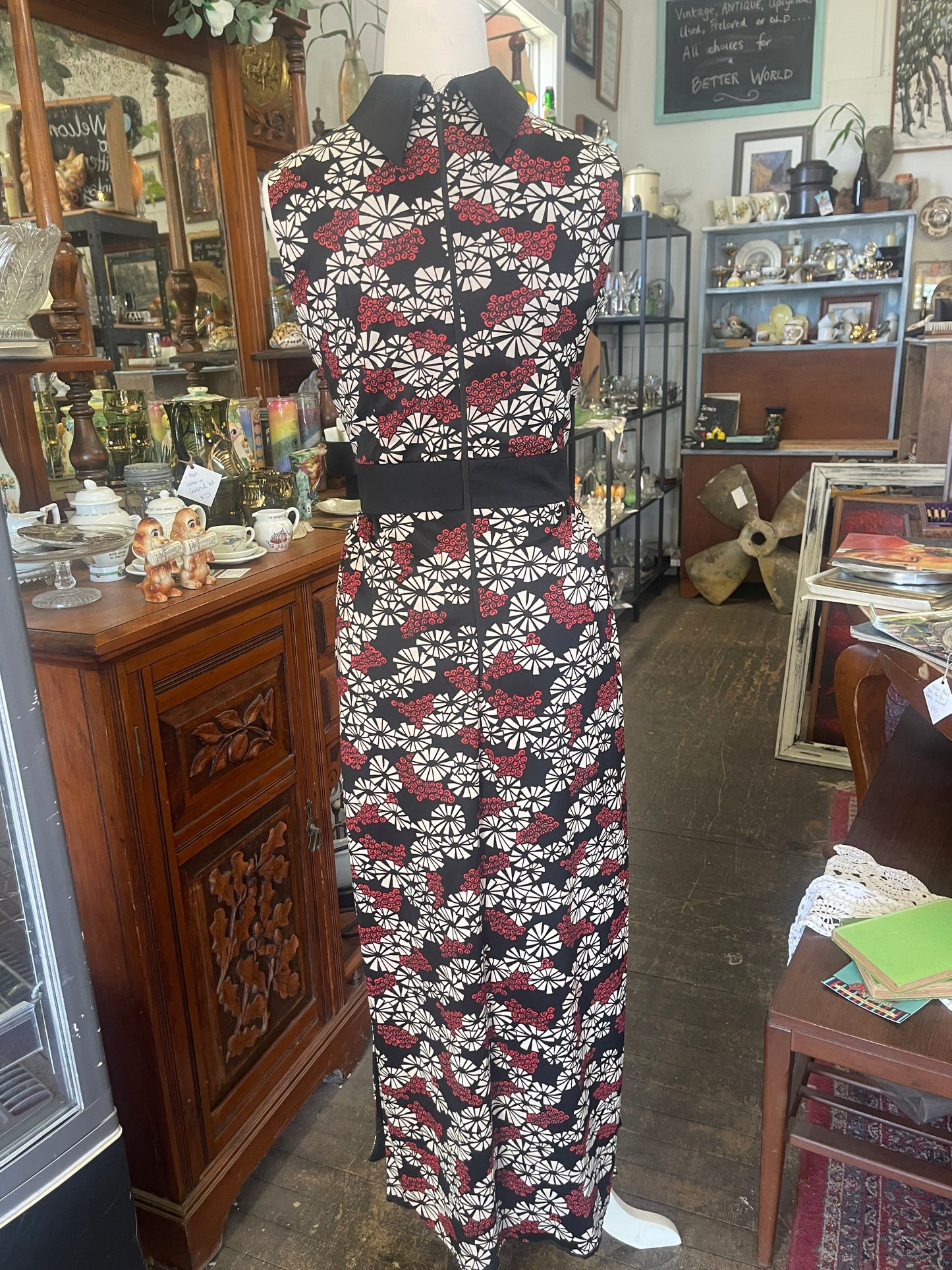 Vintage 60s or 70s black red jersey tunic style dress with slits size 8-10