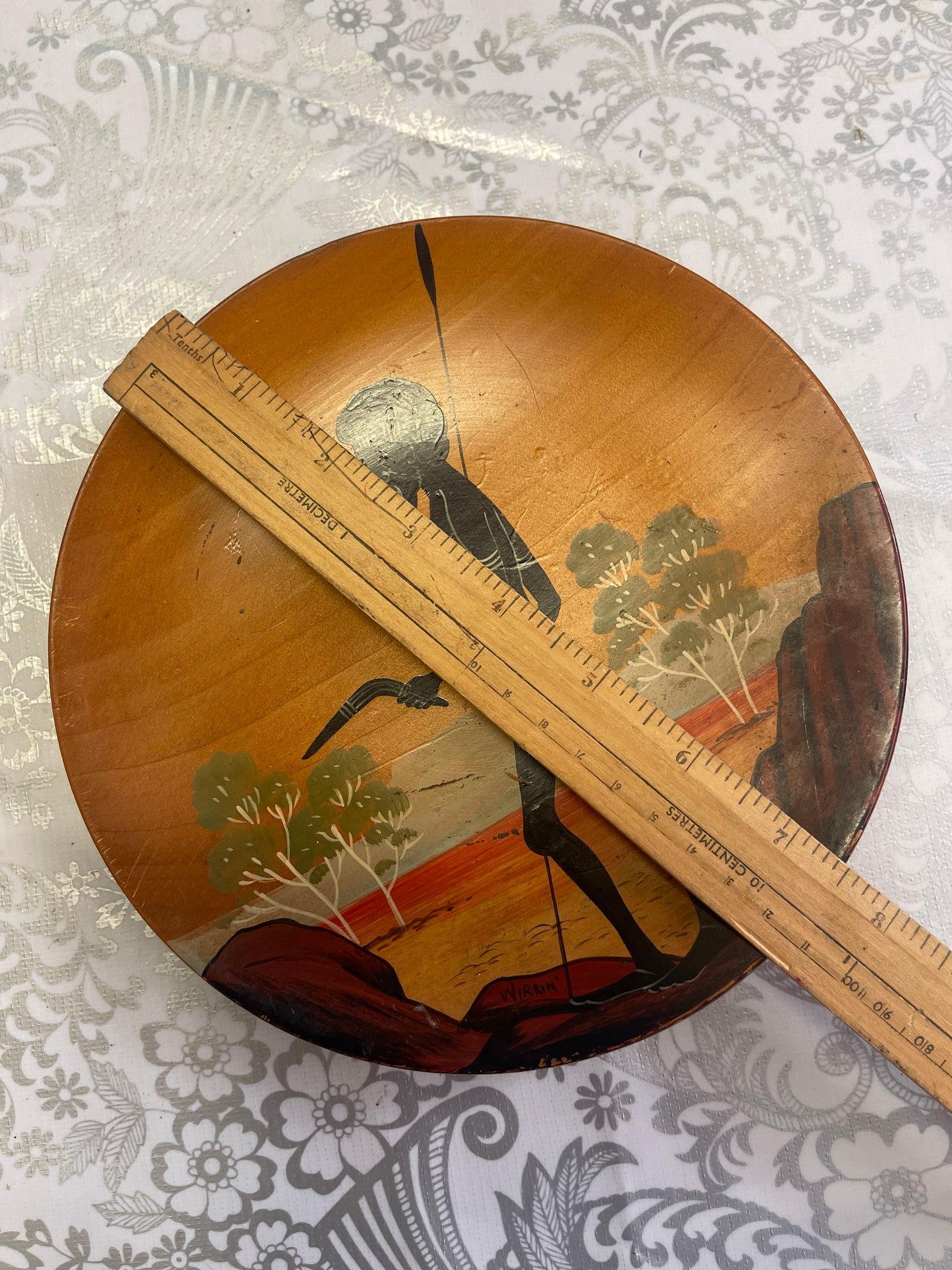 Vintage Australian Aboriginal Art painted small timber plate by Bill Onus Wirrin, Pemunga NT with hunter