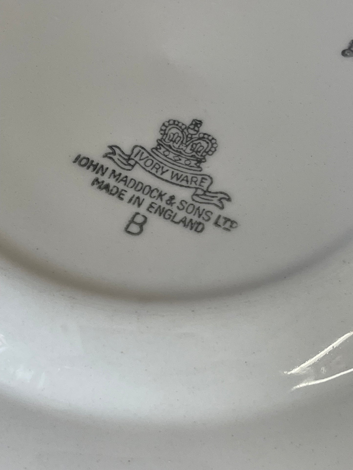 Vintage John Maddock & Sons Ltd Plate Robin Hood Wins the Silver Arrow