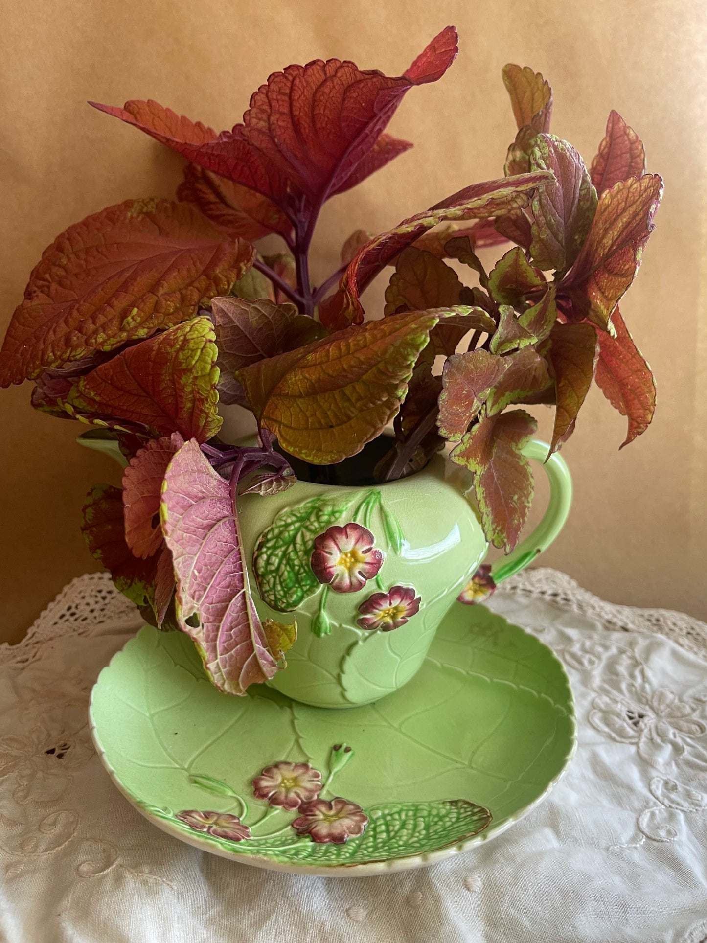 Vintage CARLTON WARE teapot & plate planter set
