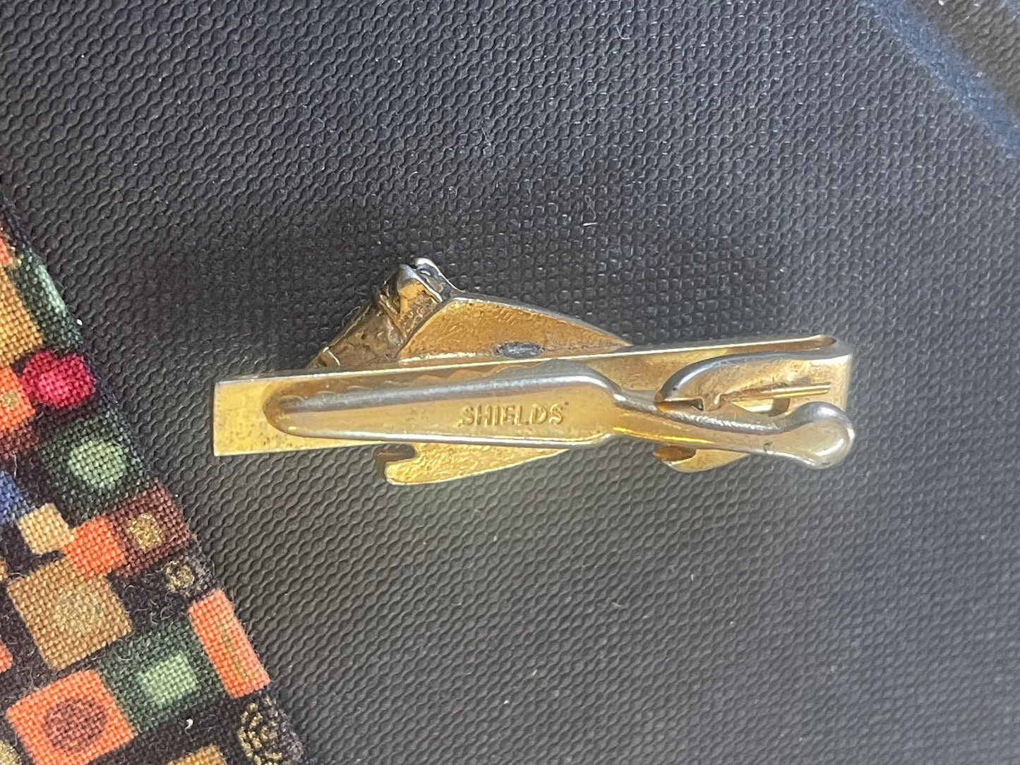 Vintage Shields gold tone horse head tie clip