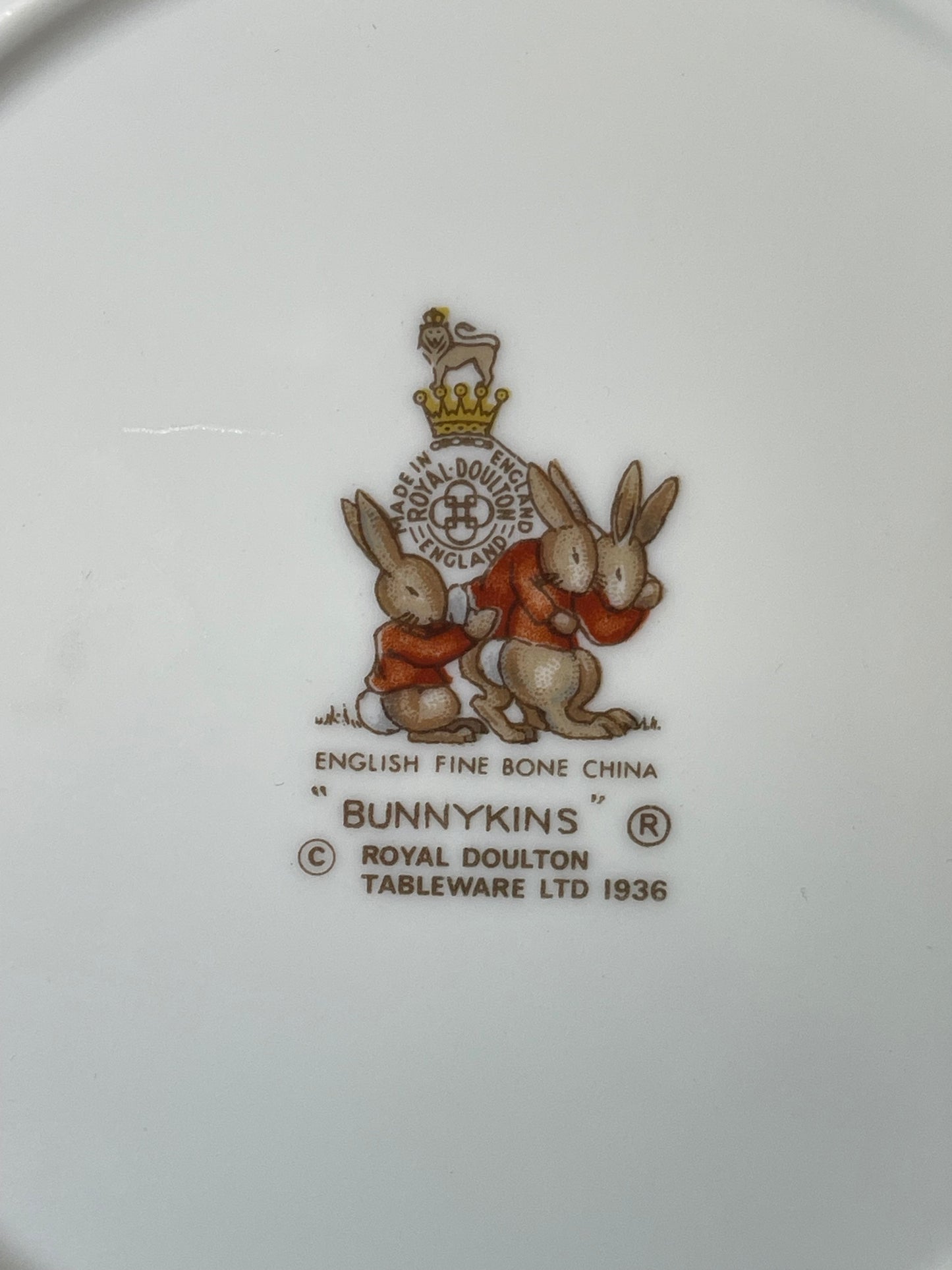 Royal Doulton Bunnykins Plate & Bowl Set – Market Scene & Dressing Up