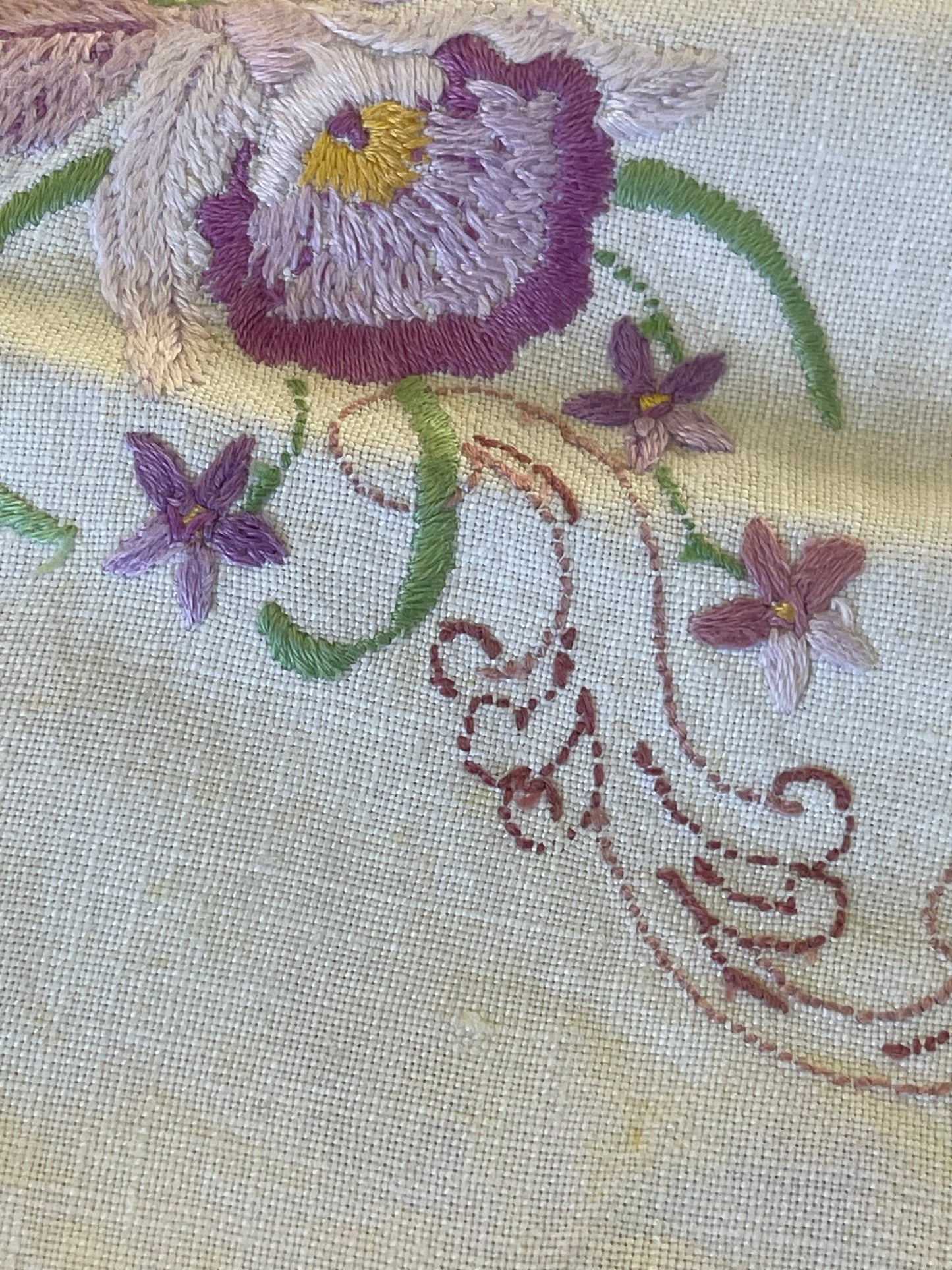 Vintage Hand-Embroidered Linen Doily Set with Orchid Motif & Crochet Lace