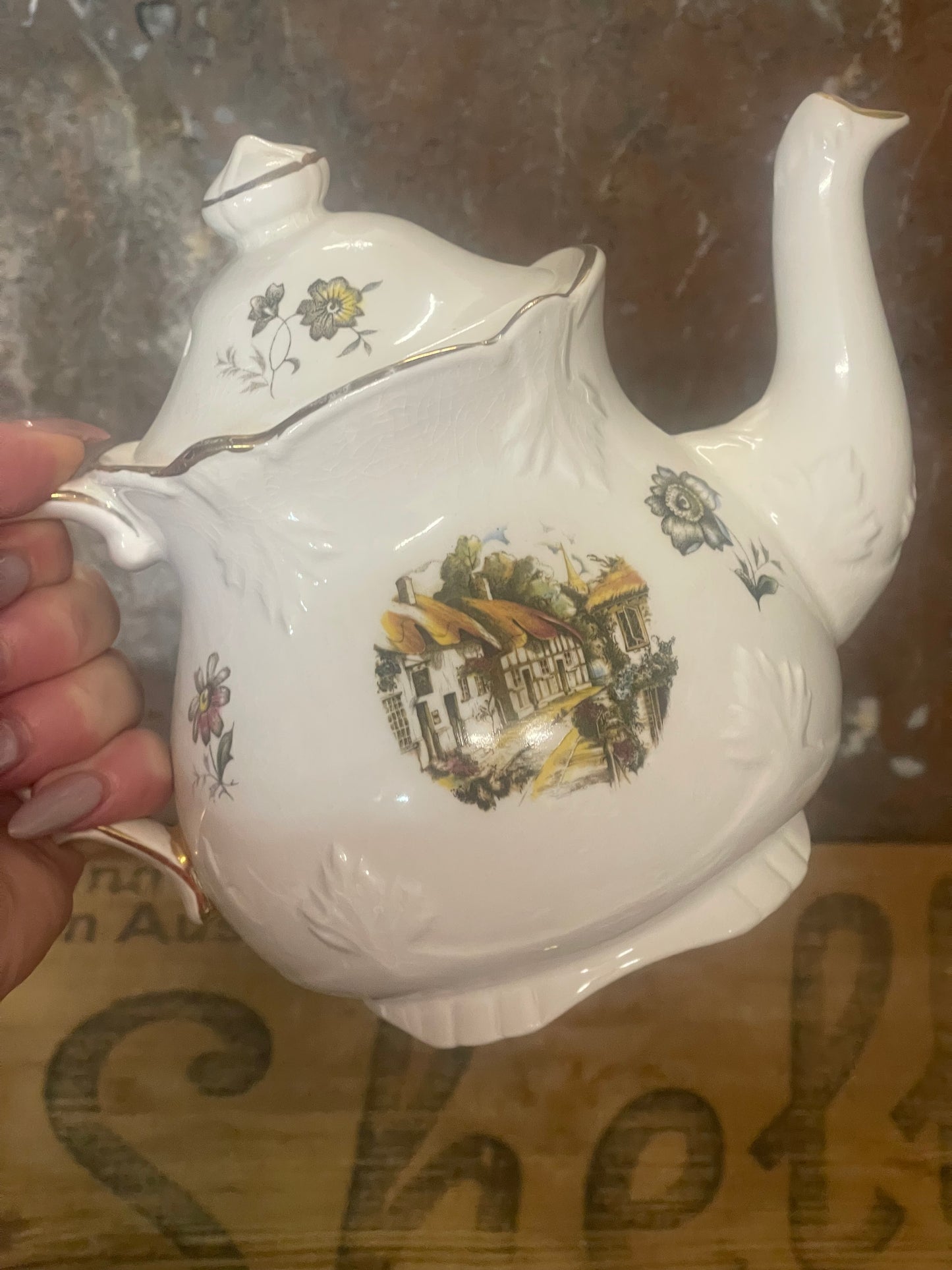Vintage Price Kensington Teapot – English Cottage Scene, 18cm