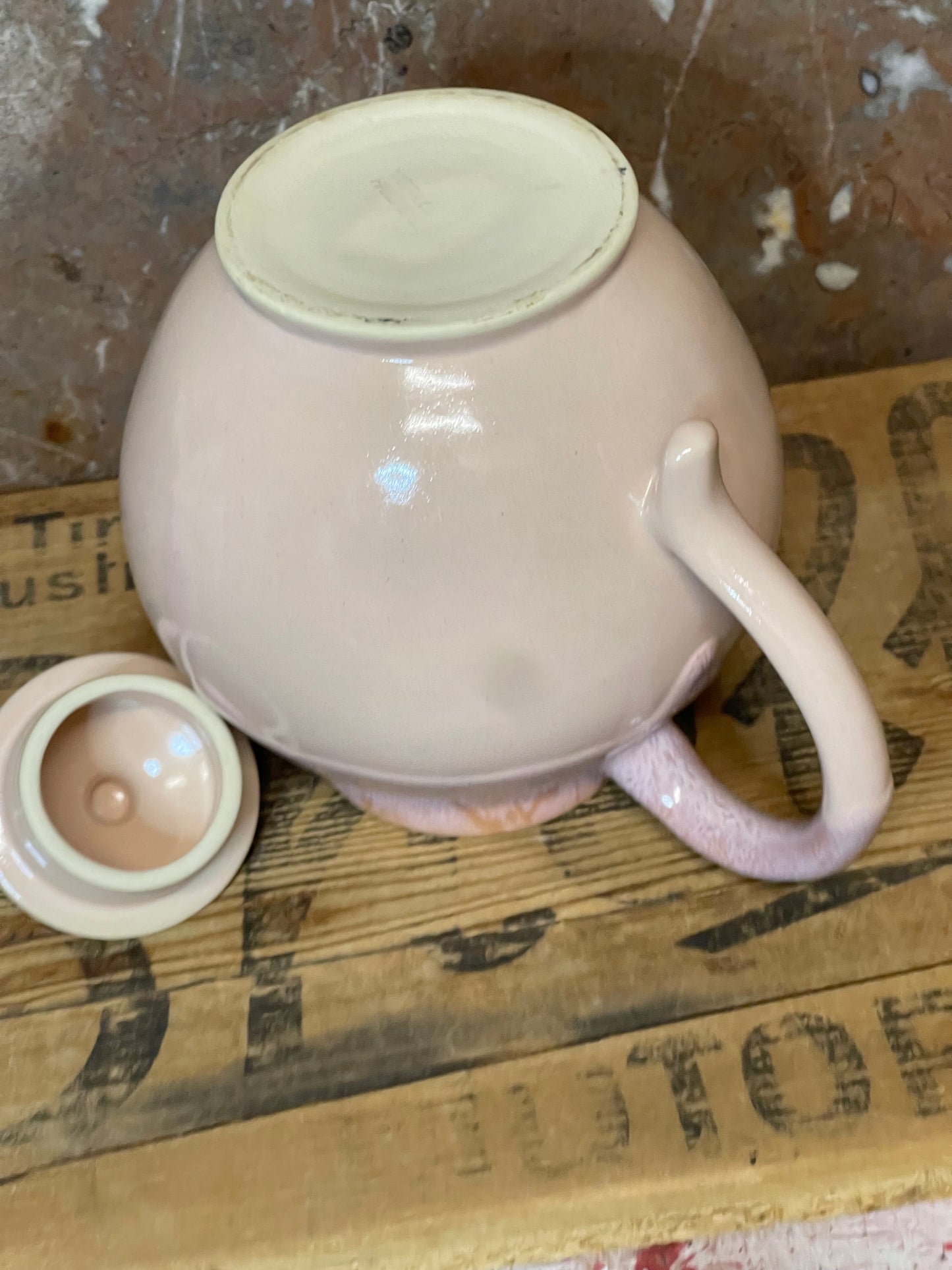 Vintage Yarra Glen Australian Pottery Pink Glaze Teapot – 18cm