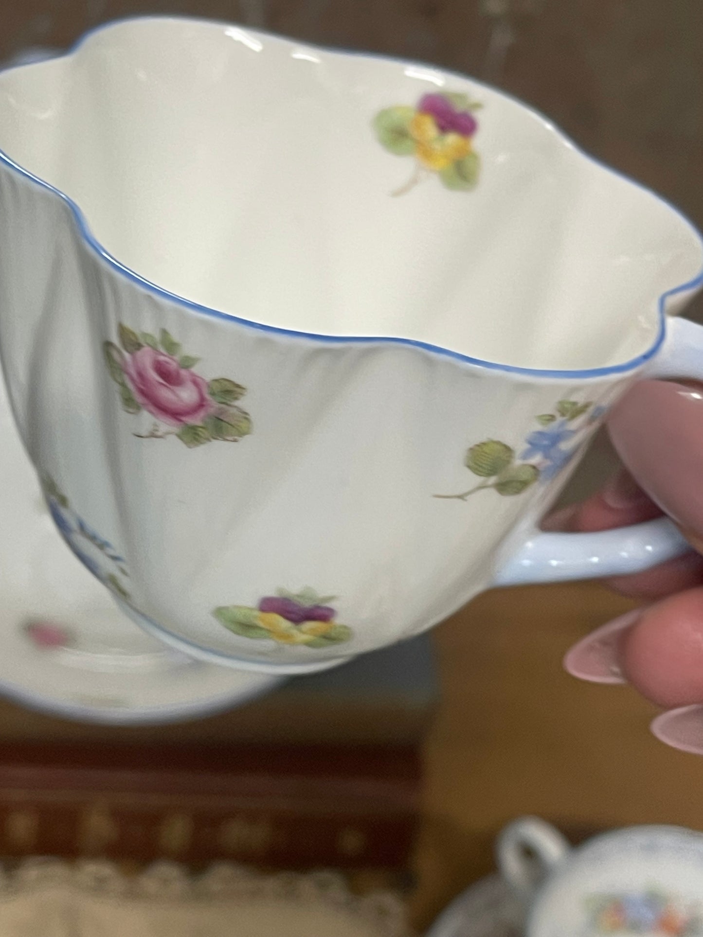Shelley Fine Bone China Trio – “Dainty” Shape, Floral Sprays with Blue Trim