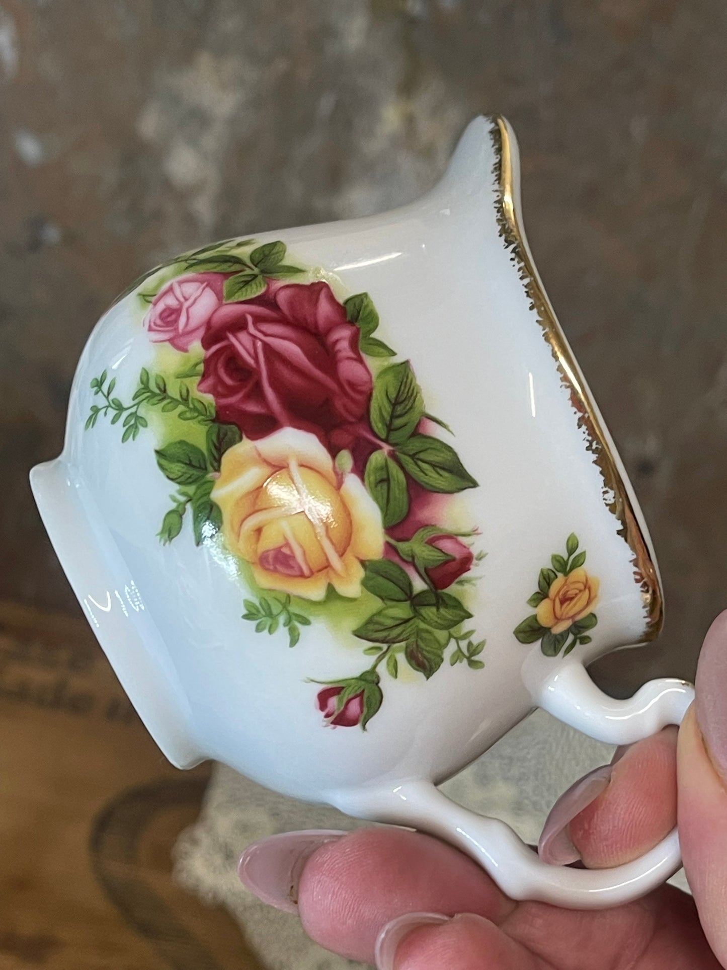 Royal Albert Old Country Roses Sugar Bowl & Milk Jug Set