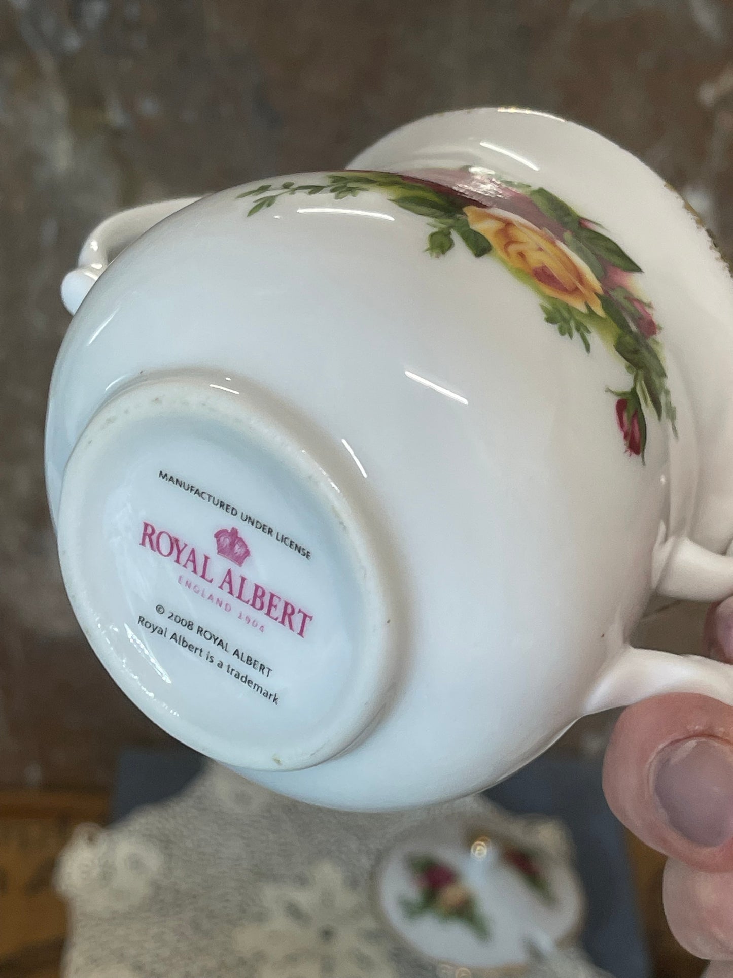 Royal Albert Old Country Roses Sugar Bowl & Milk Jug Set