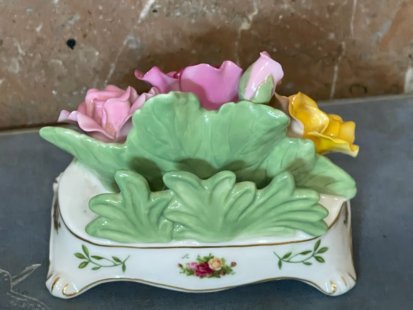 Royal Albert Old Country Roses Flower Holder – Postcard/Letter Rack