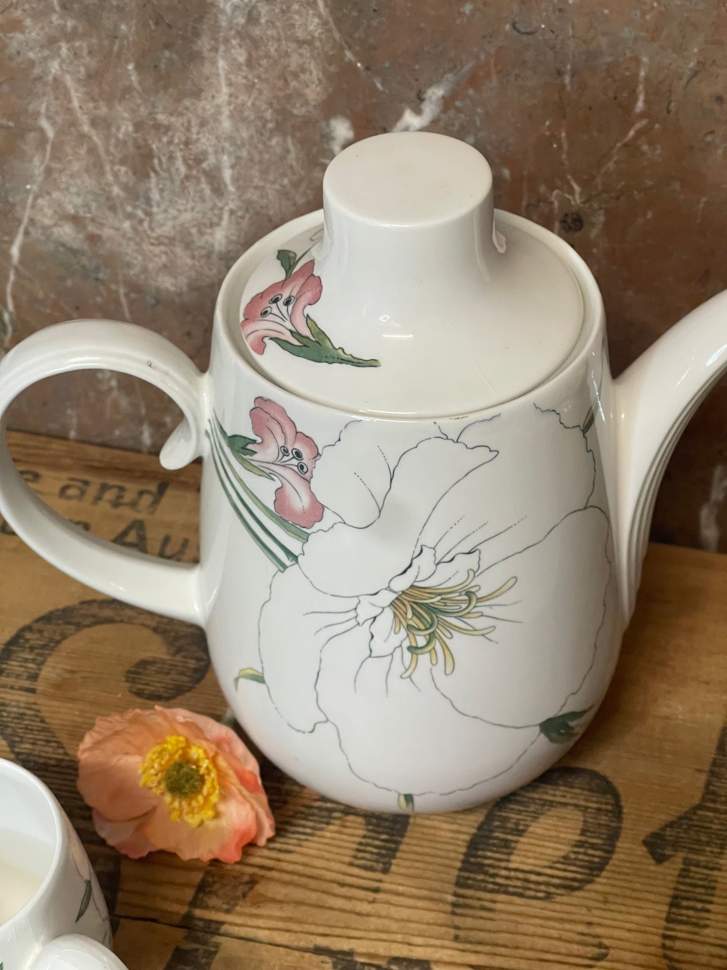 Santa Clara Ironstone Teapot & Cream Jug – Spain, Mid-Century Floral