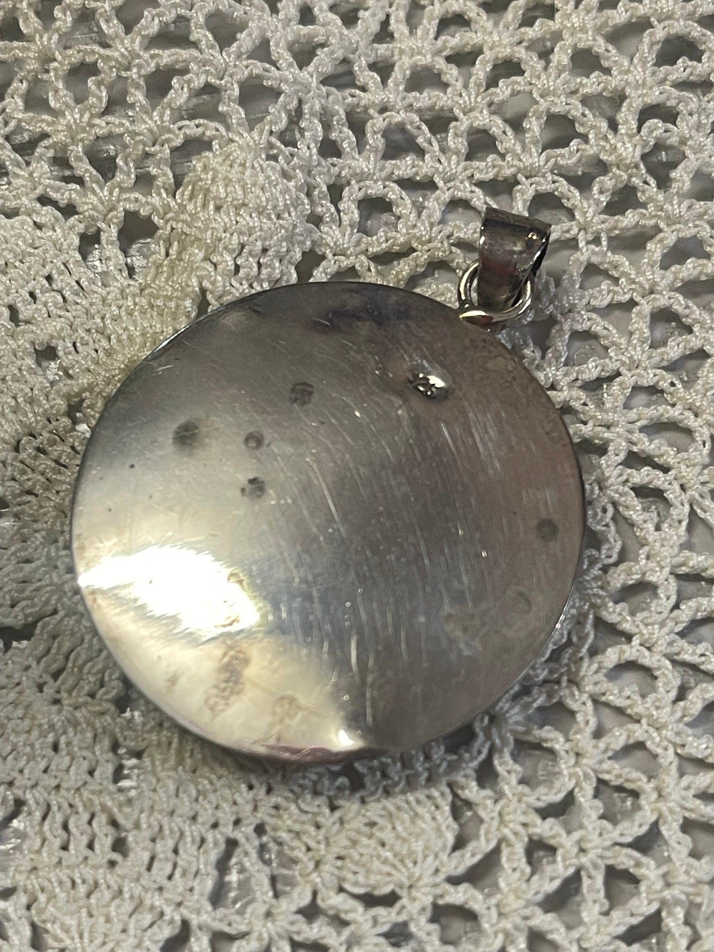Vintage 925 Silver Pendant with Mother-of-Pearl Inlay – 4 cm
