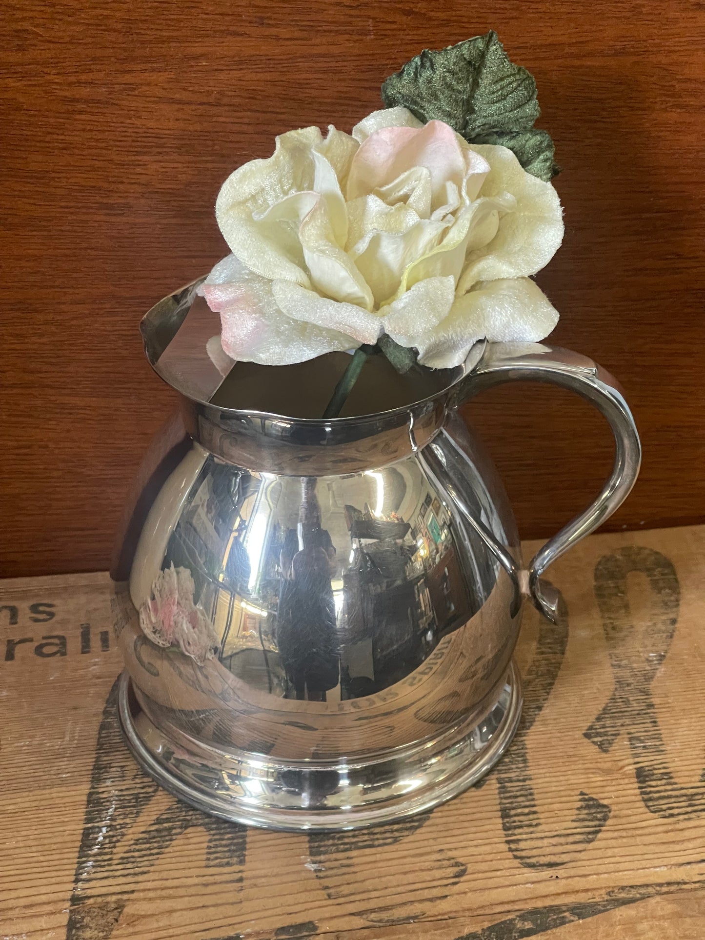 Large 1.2L Vintage Ice Water Jug Pitcher Crusader Silver Plate Juice Cocktails