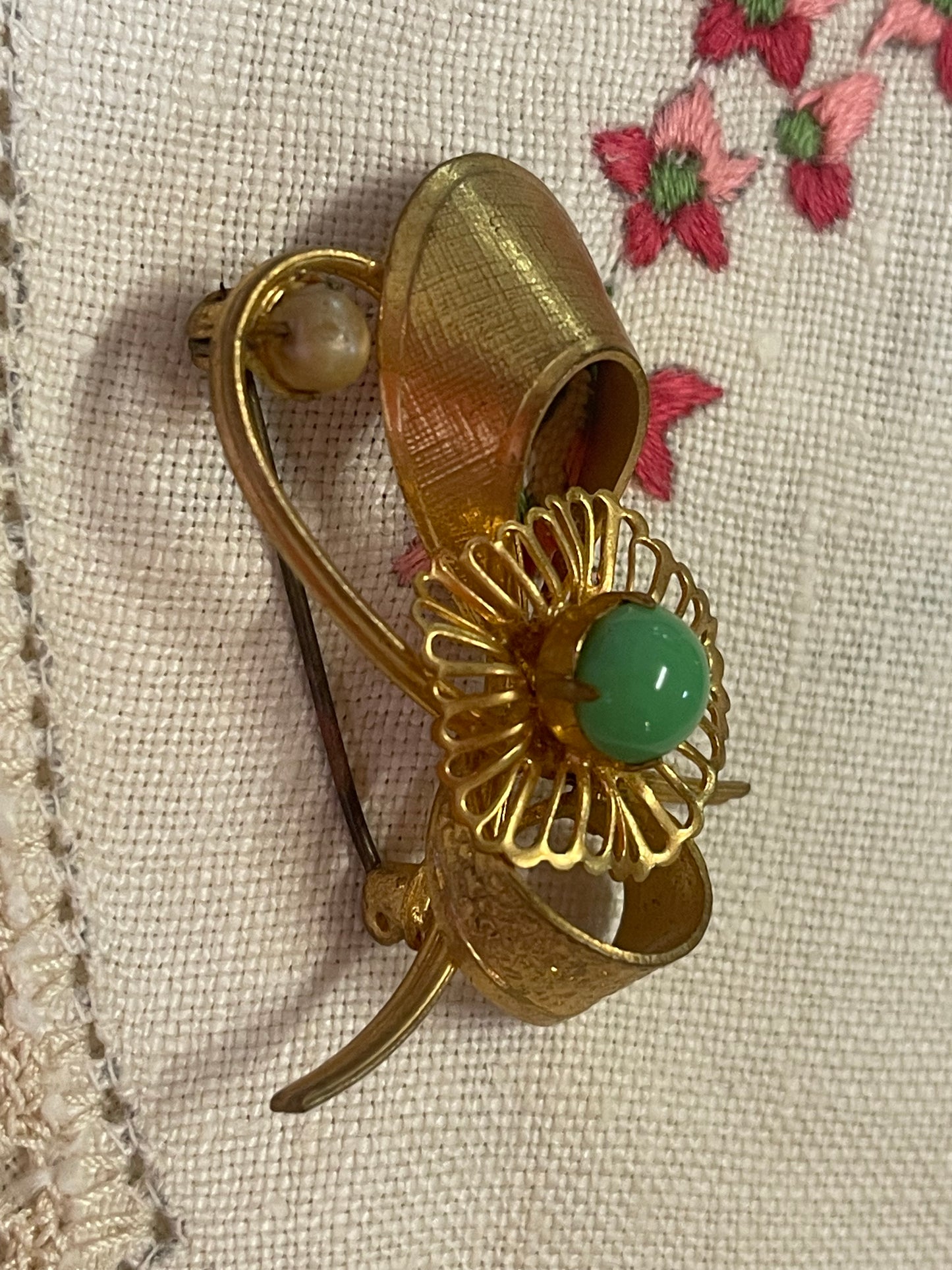Vintage Mid-Century Floral Brooch with Green Glass Cabochon
