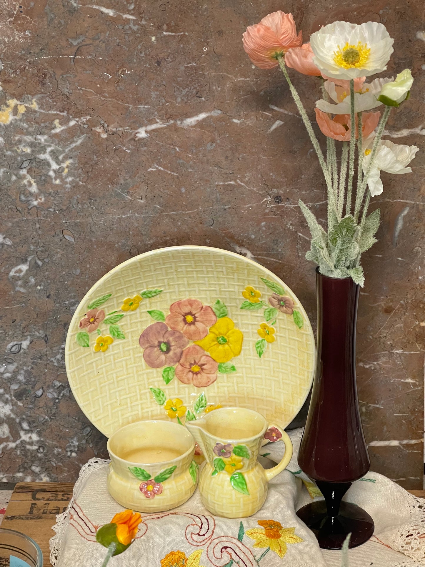 Vintage Wade Heath Basketweave Bowl with Pansies – 1930s–40s (25 cm)