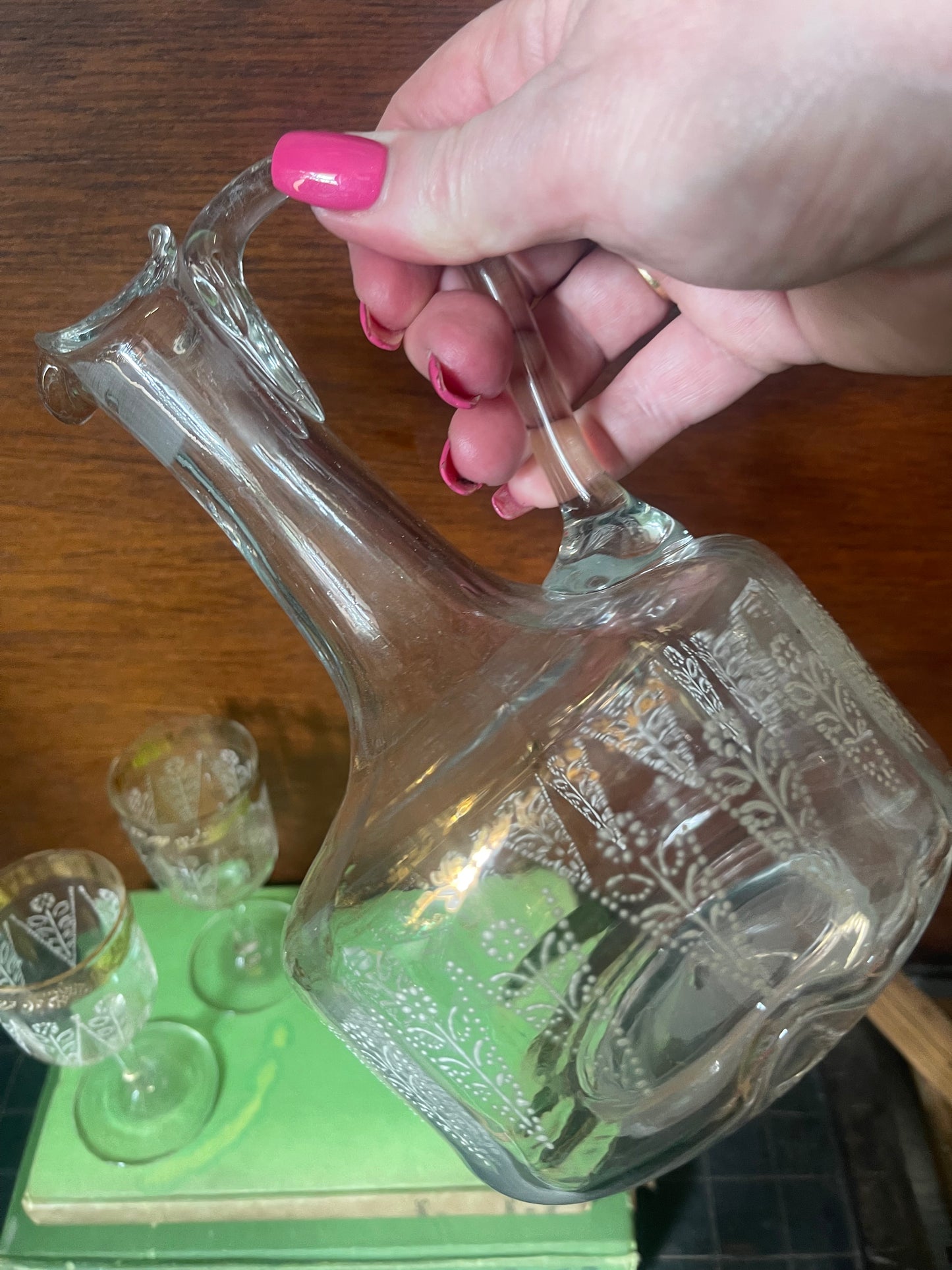 Antique Victorian clear Glass decanter with two glasses