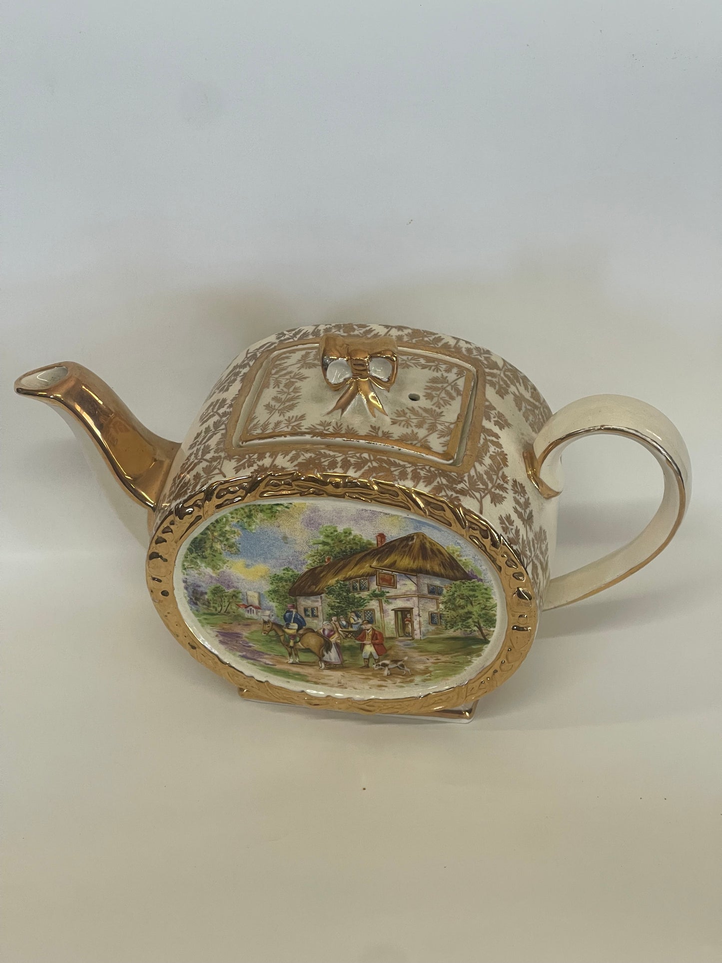 Vintage 1930s Sadler Barrel Tea Pot with Country Tavern Scene