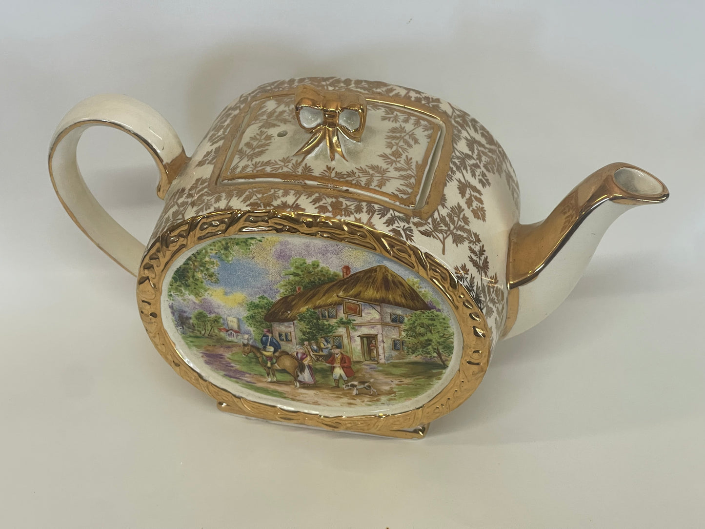 Vintage 1930s Sadler Barrel Tea Pot with Country Tavern Scene