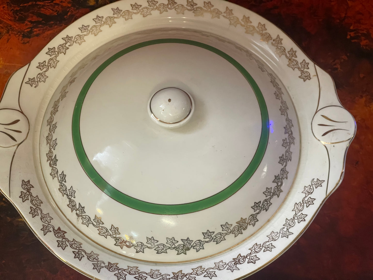 Barratt’s of Staffordshire - cream and green Vegetable Tureen with Lid