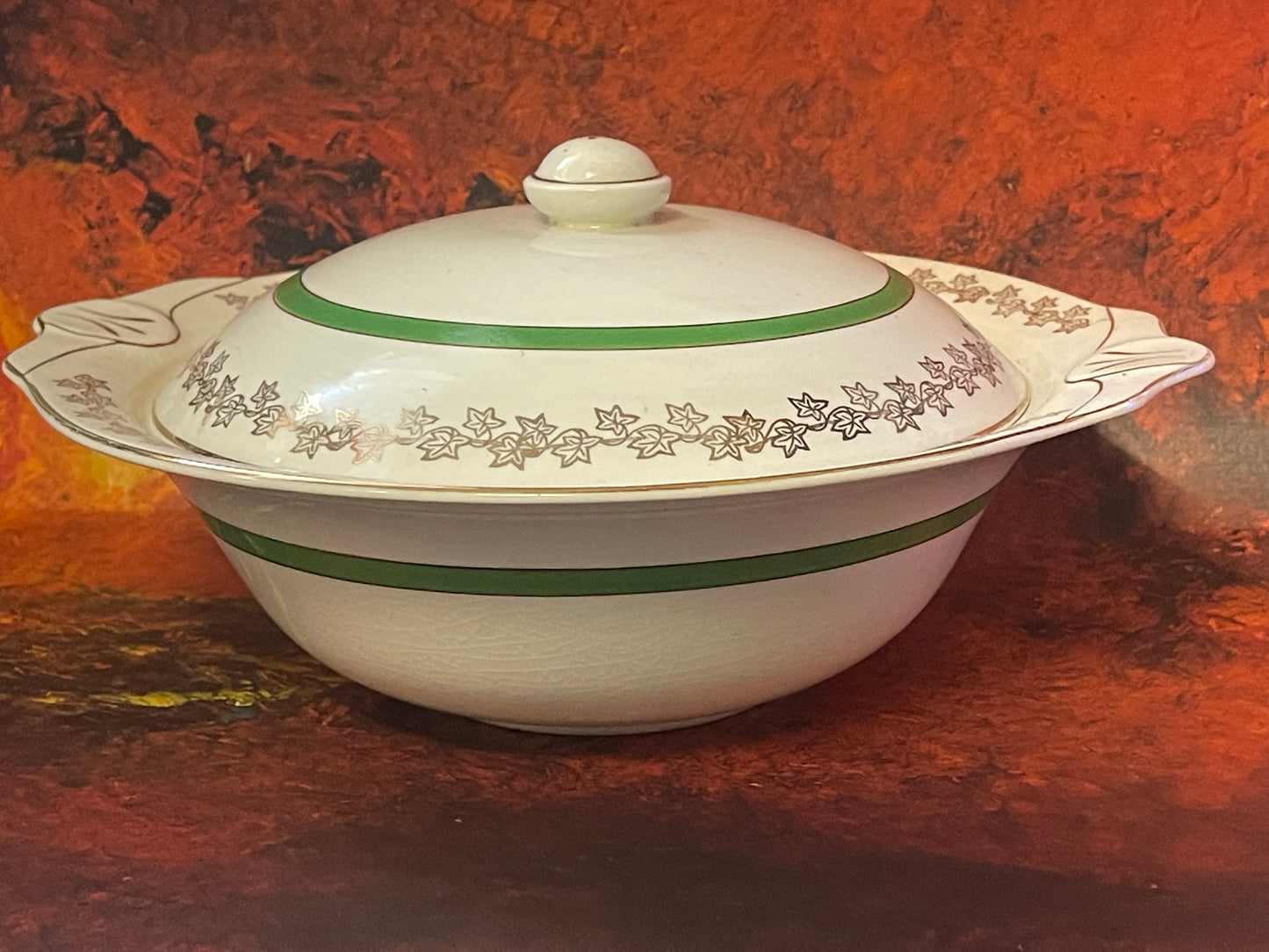Barratt’s of Staffordshire - cream and green Vegetable Tureen with Lid