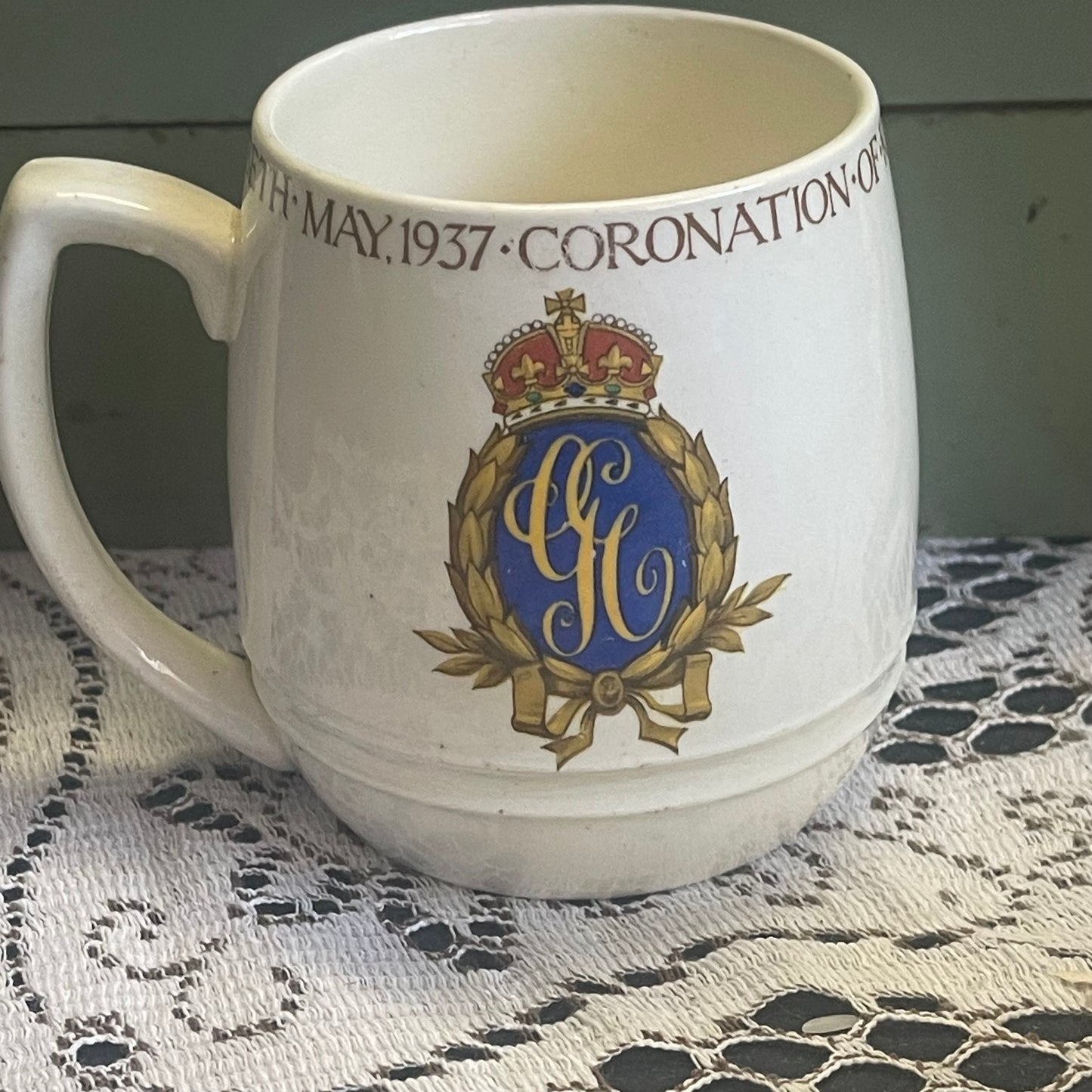 1930s English 1937 English King George VI Queen Elizabeth Coronation Souvenir Mug rounded