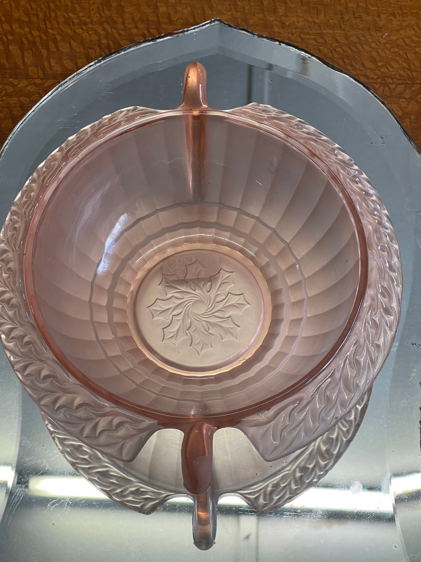 Vintage depression glass pink Berlin Bowl by Walther