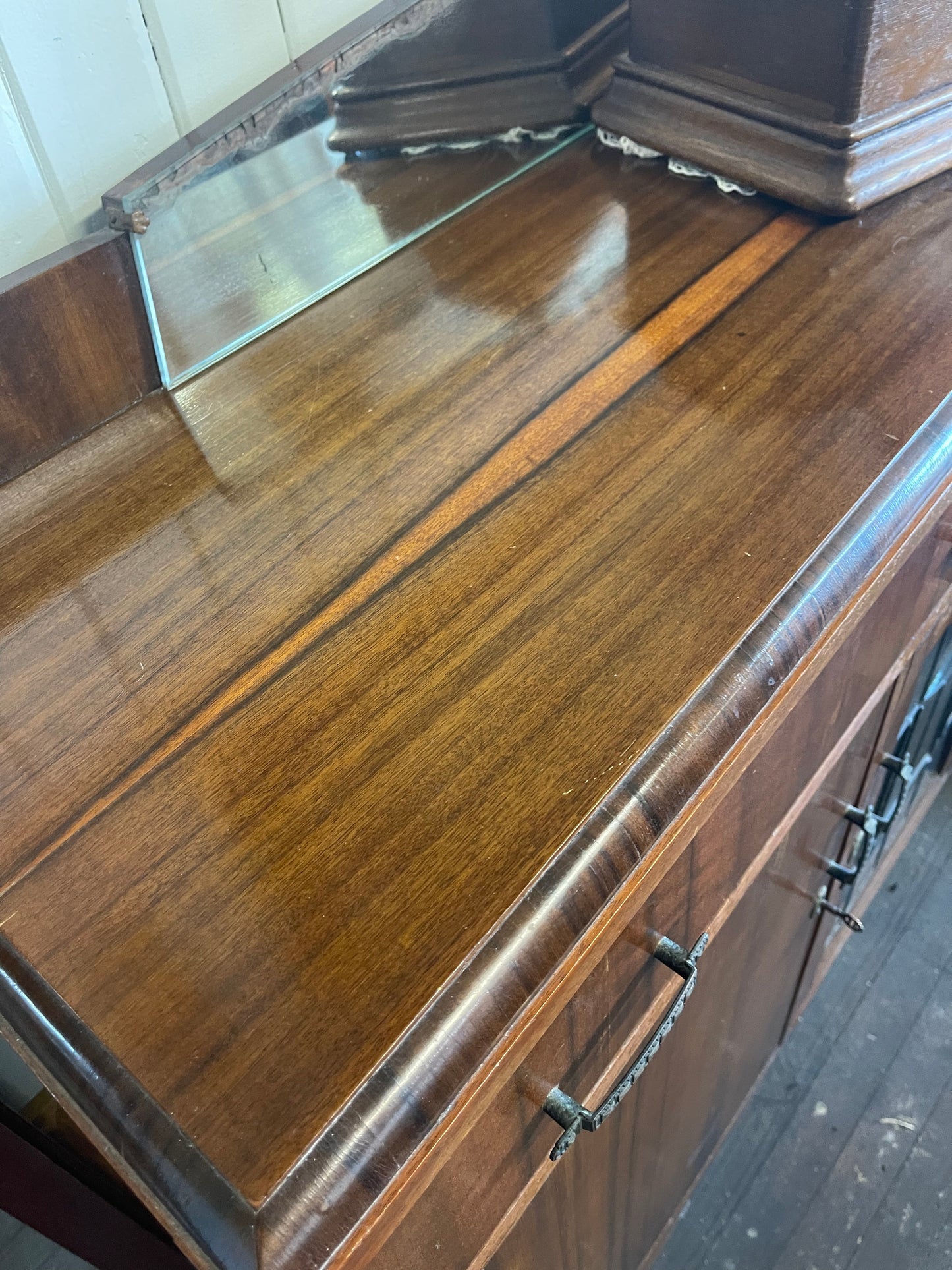 Vintage 1940s Art Deco Timber sideboard with Leadlight