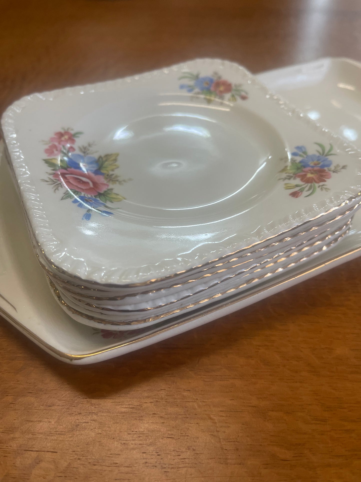 Ridgway Staffordshire set of sandwich plates from 1940s England