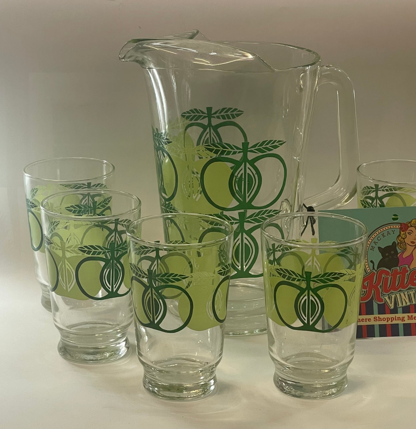 Vintage 1970s Glass jug and six Glasses with green apples