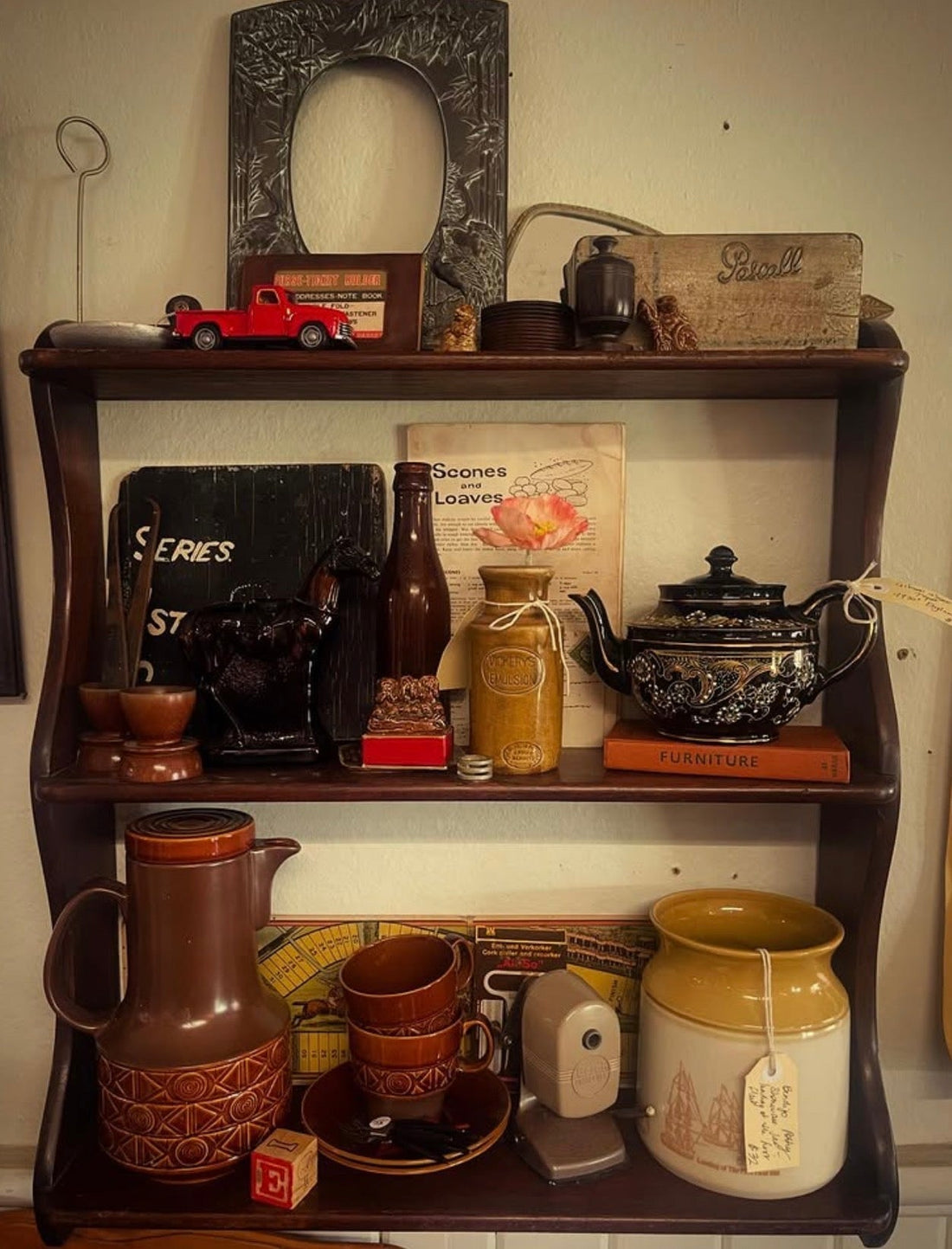 What Actually Sells in a Vintage Shop (Australia Edition)