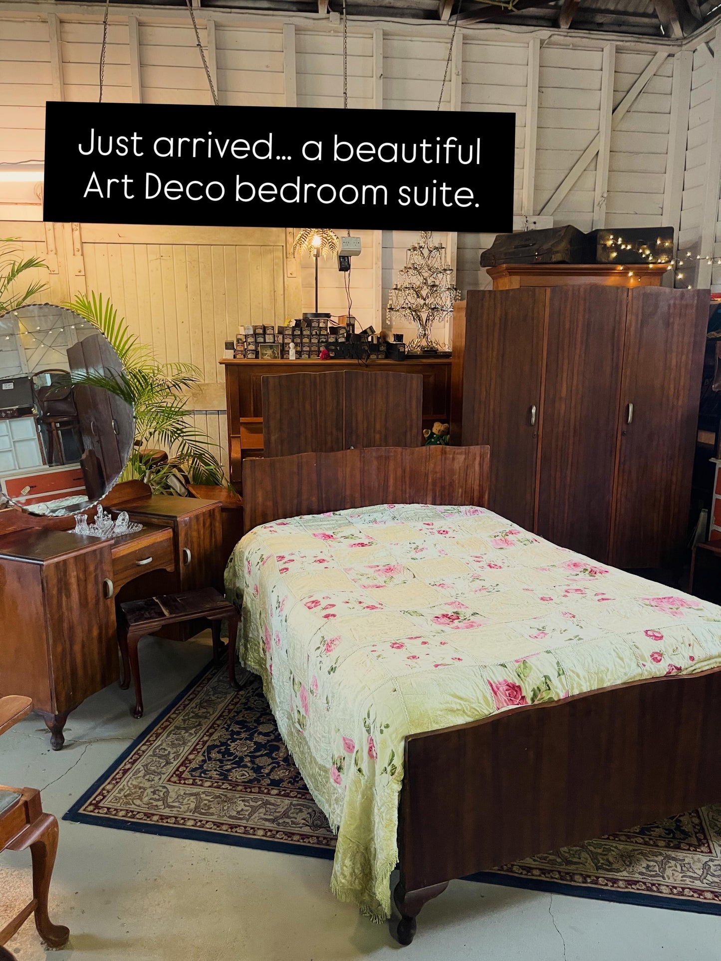Art Deco Waterfall Bedroom Suite – c.1935–1945