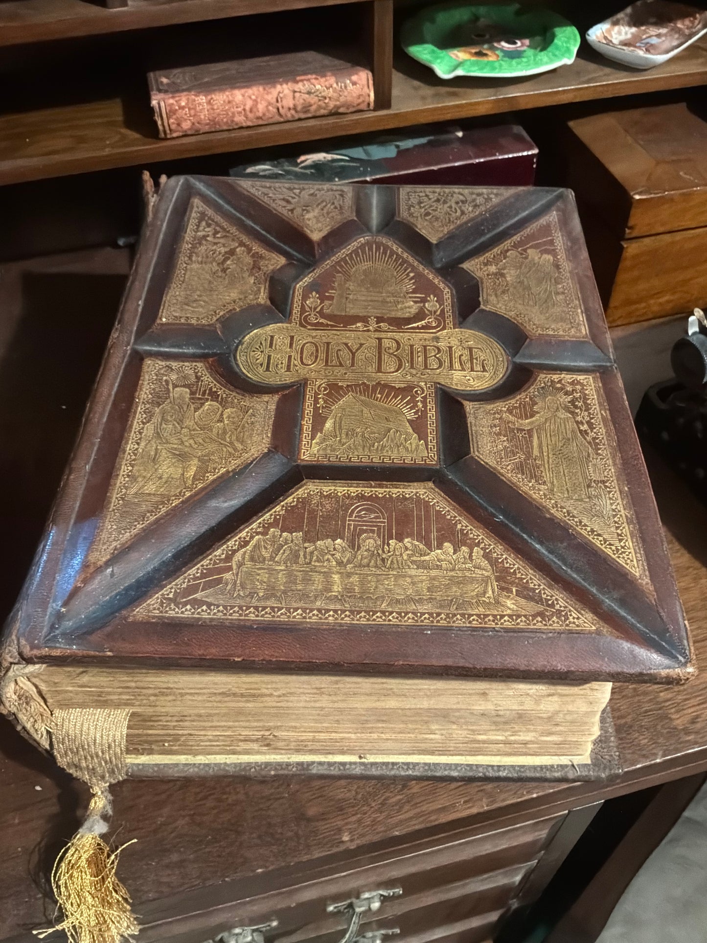 Antique Victorian Parallel Column Large Family Bible c.1884