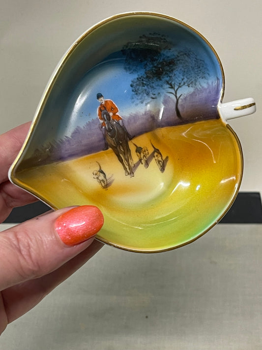 Vintage 1930s Noritake Japan Horse Hound Hunting Scene Heart Shaped Dish