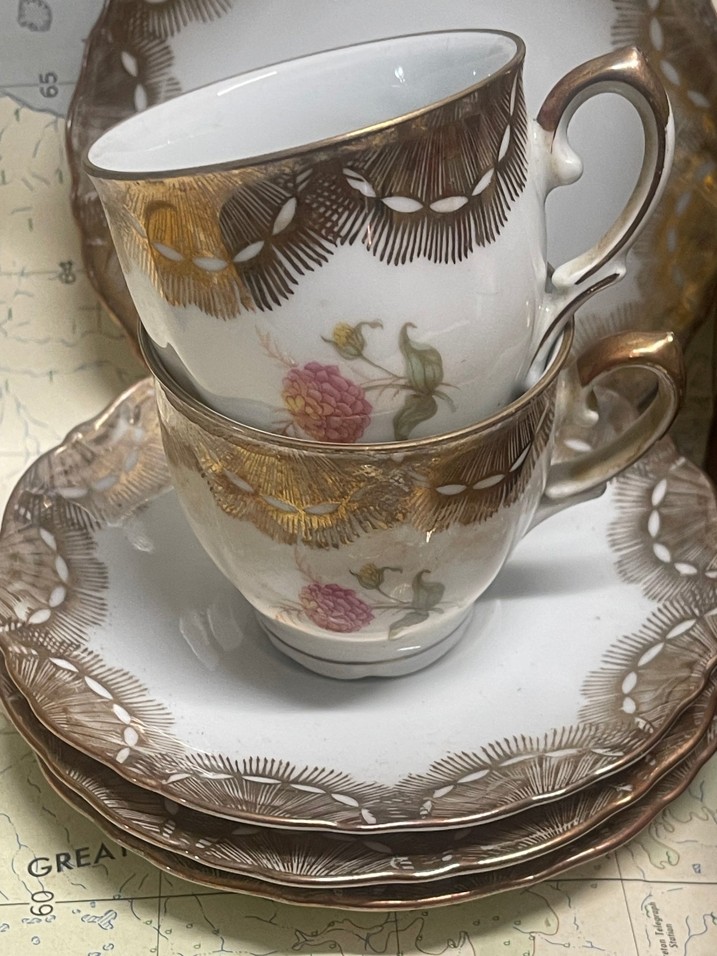 Victoria Fine China – Set of Six Small Teacups / Espresso Cups