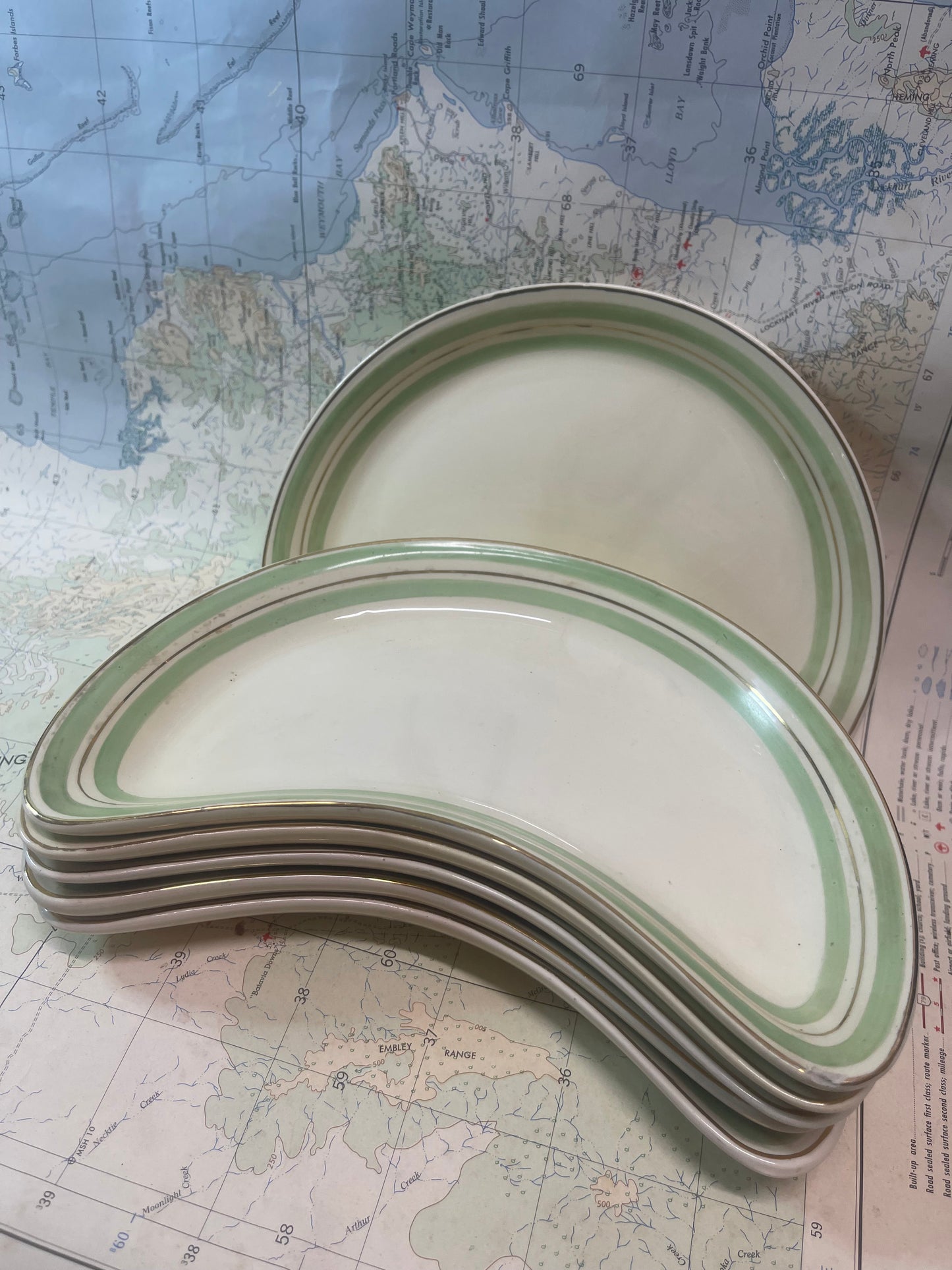 Vintage New Hall “Kidney” Side Dishes – Set of Six 1930s -50s