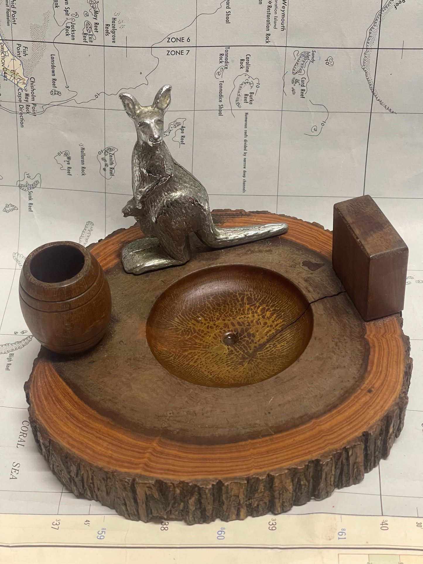 Vintage Australian Kangaroo Desk Tidy / Ashtray – c. mid-20th century