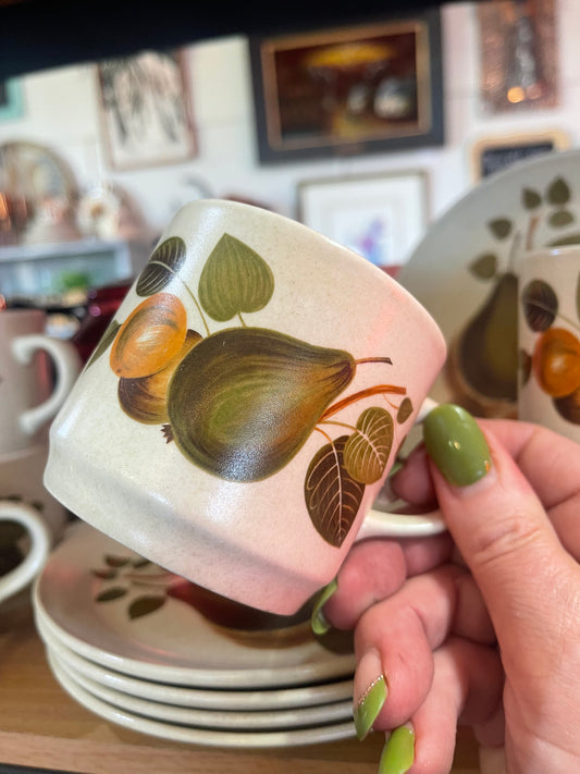 Vintage Johnson of Australia ‘Green Pear’ Stoneware Coffee Cups and Plates Set  of 6
